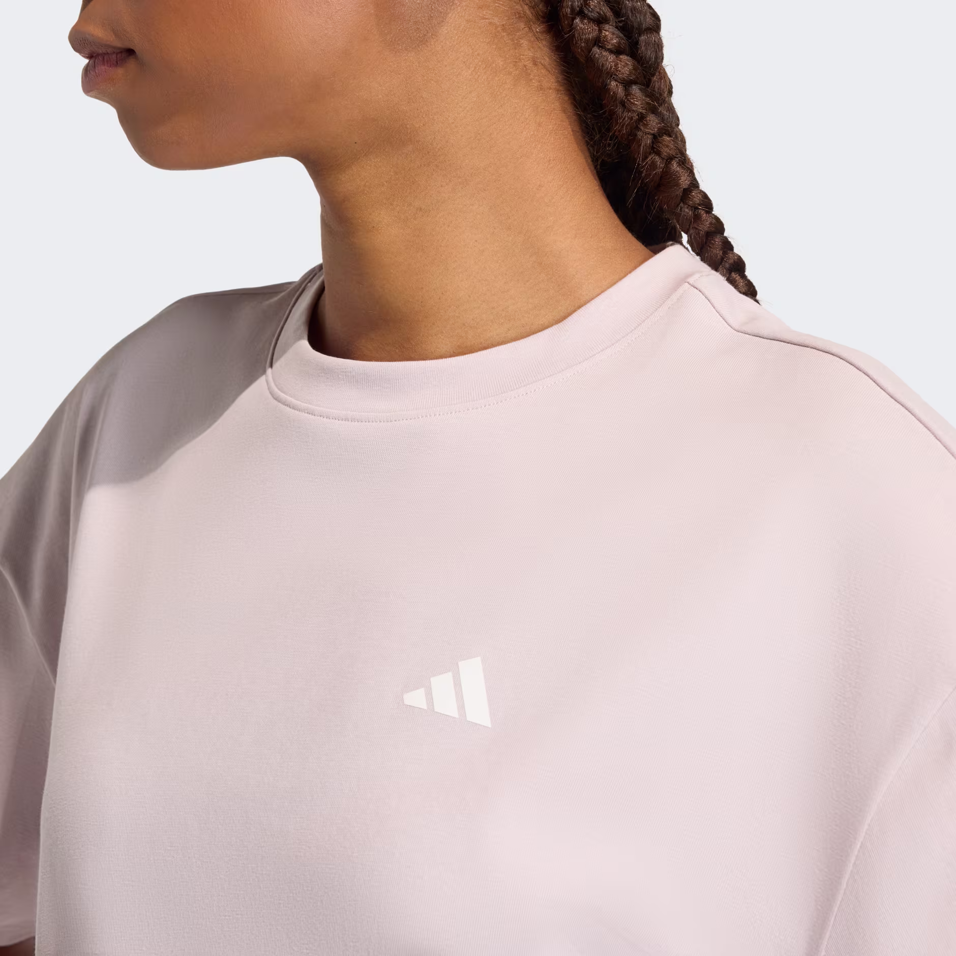 Adidas ქალის მაისური