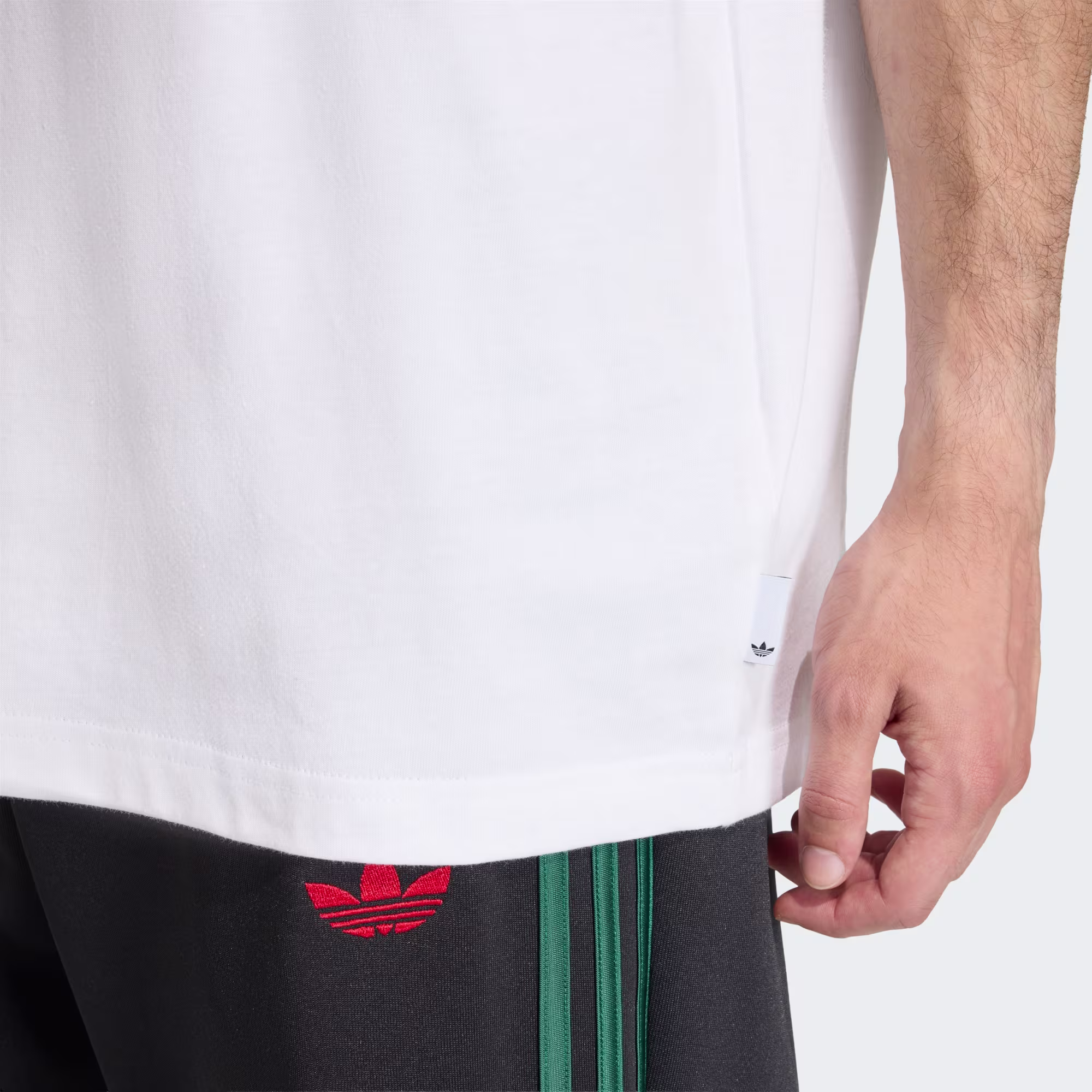 Adidas მამაკაცის მაისური