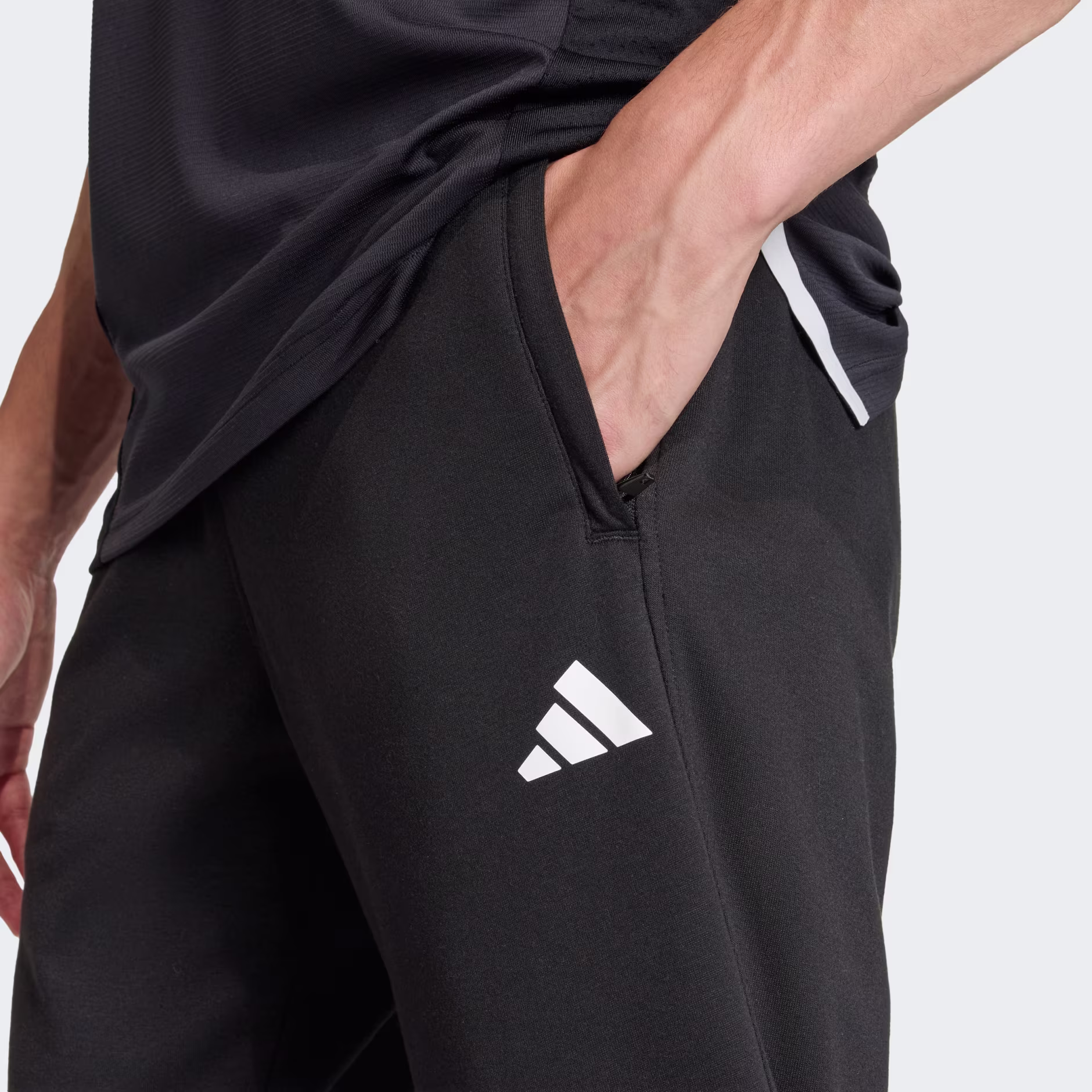Adidas მამაკაცის შარვალი