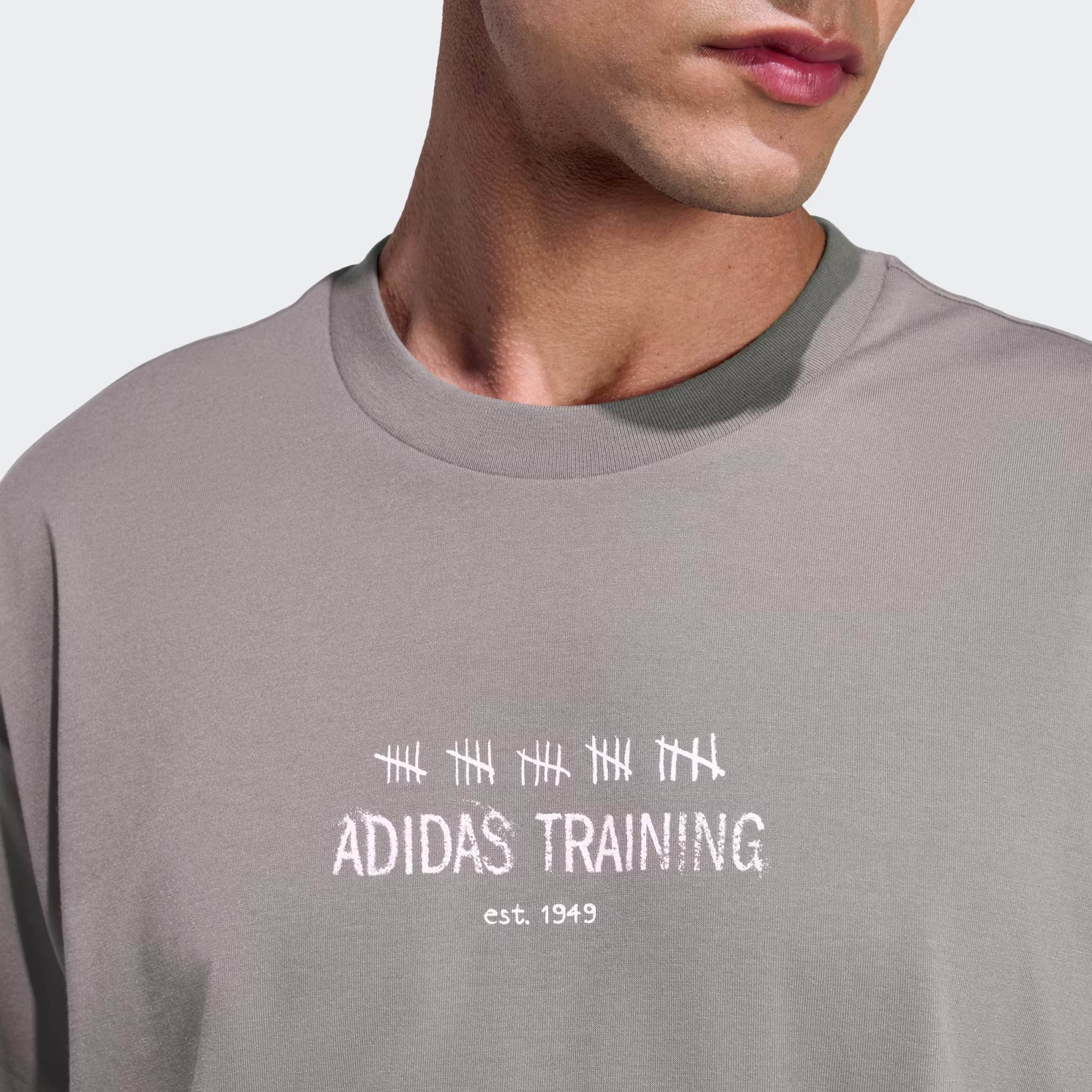Adidas მამაკაცის მაისური