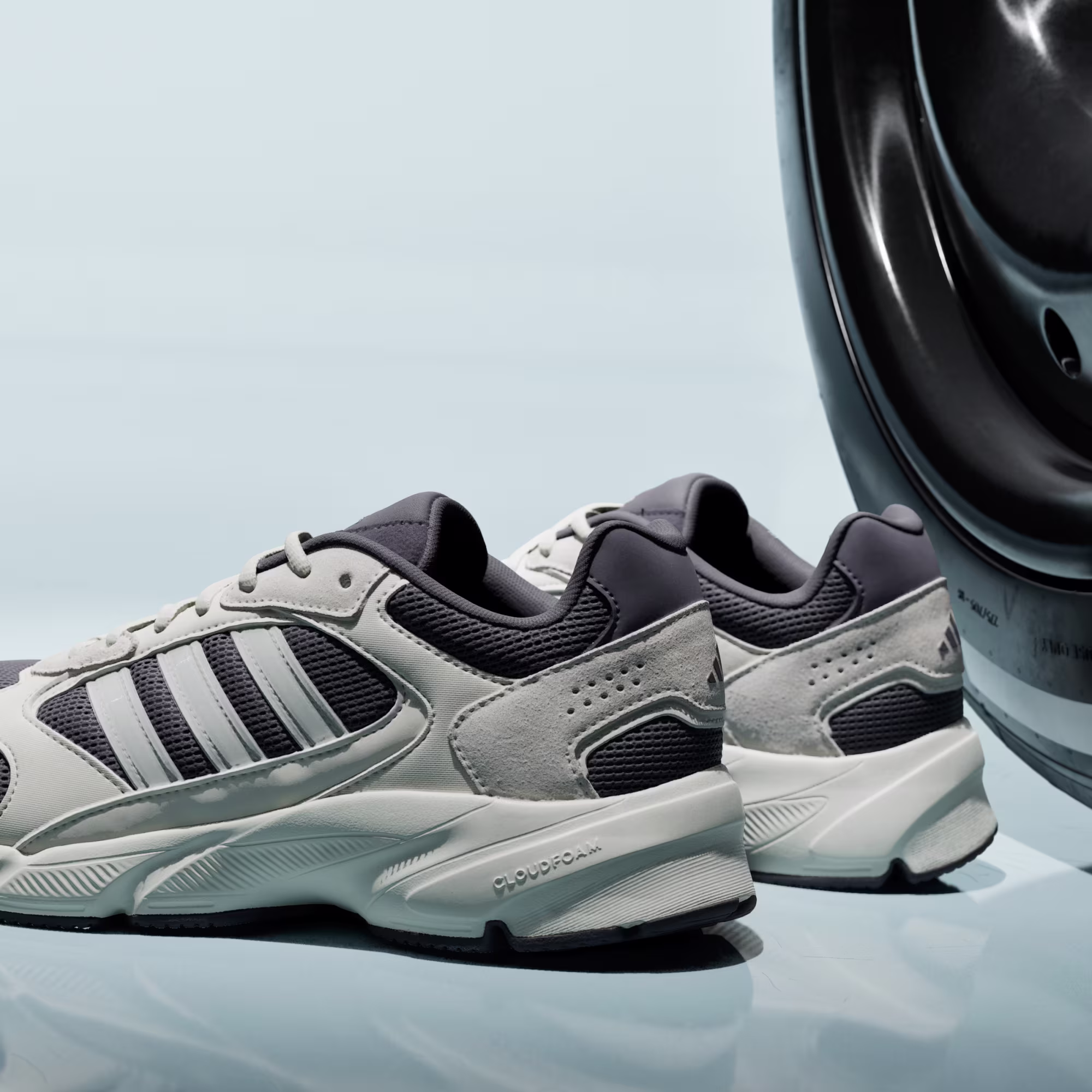 Adidas მამაკაცის სპორტული ფეხსაცმელი