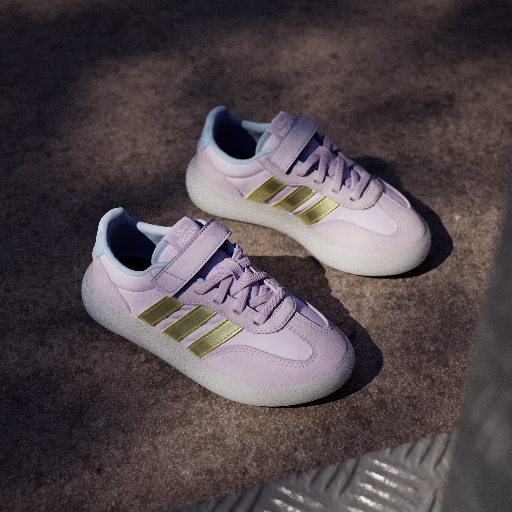 Adidas ბავშვის სპორტული ფეხსაცმელი