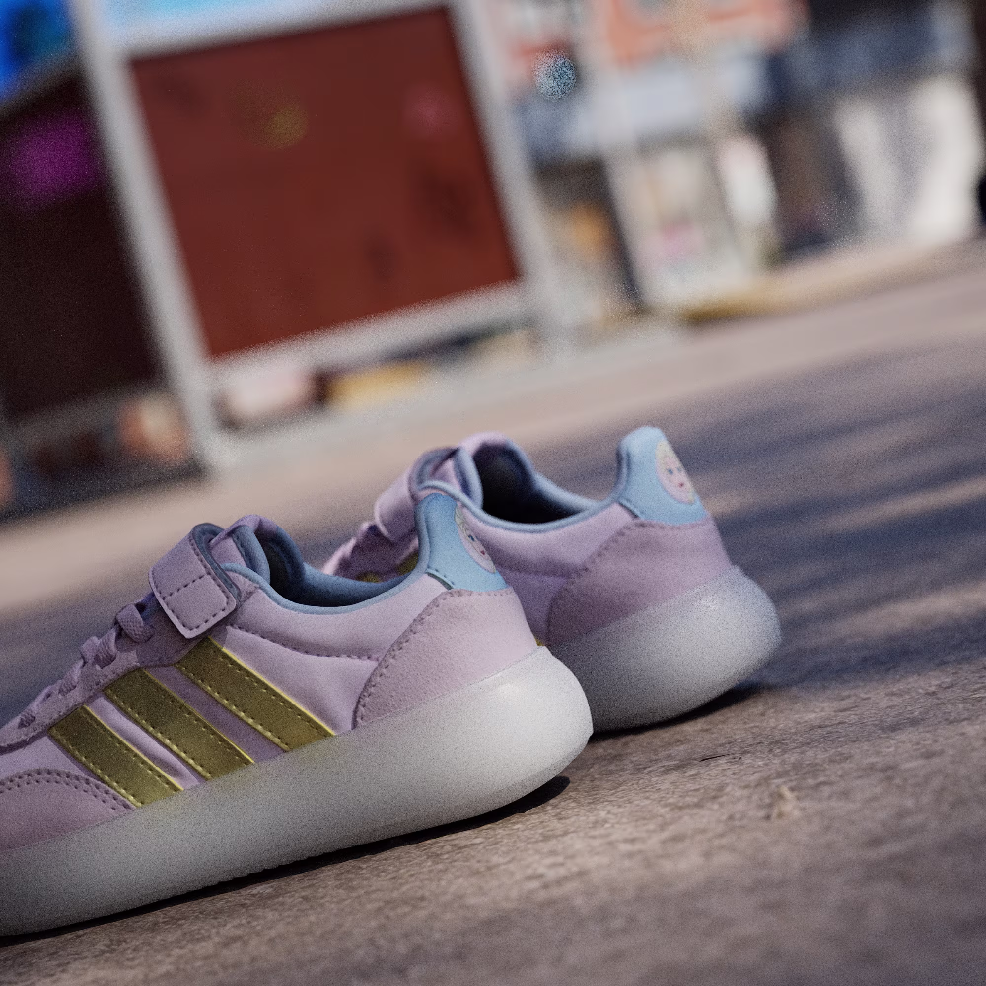 Adidas ბავშვის სპორტული ფეხსაცმელი