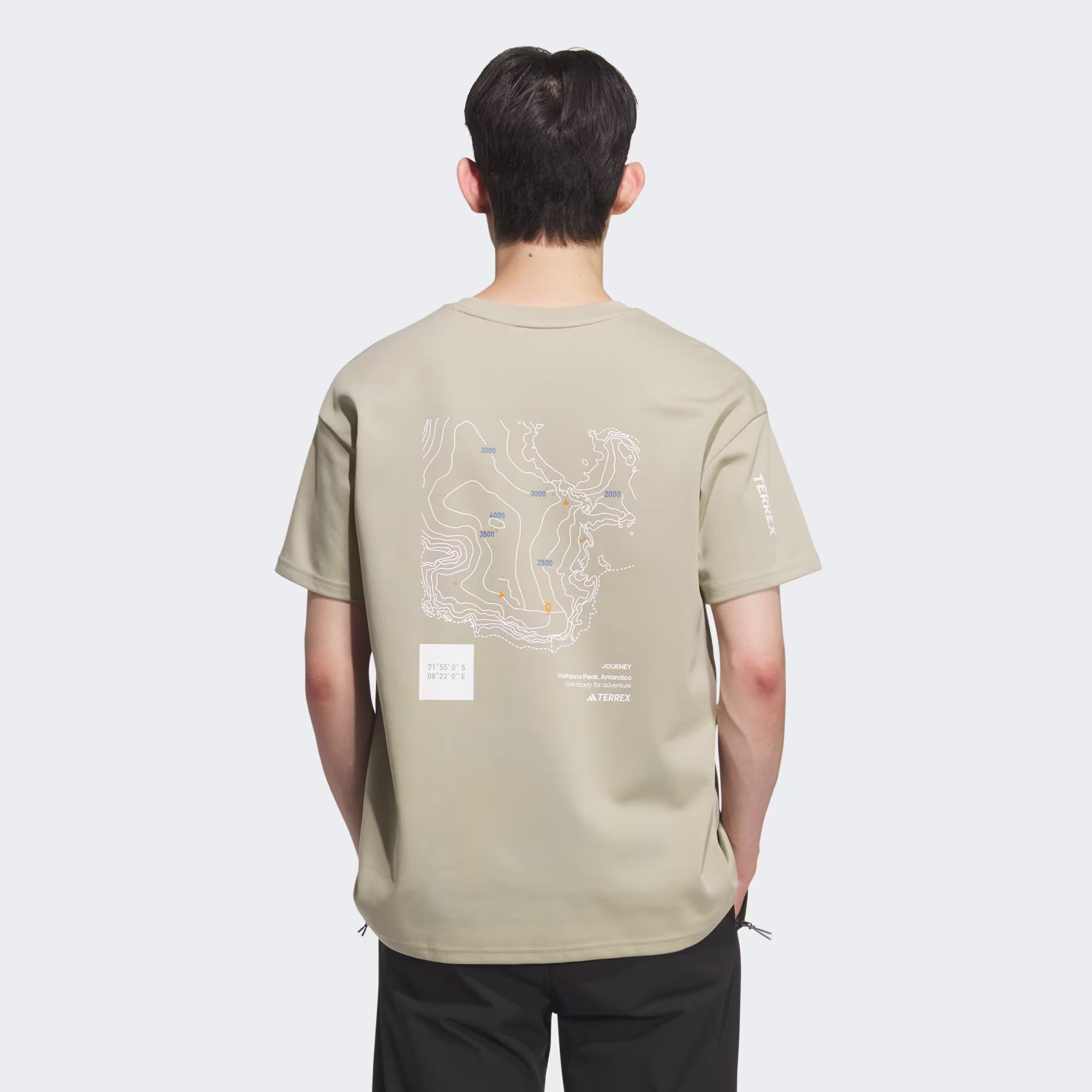 Adidas მამაკაცის მაისური