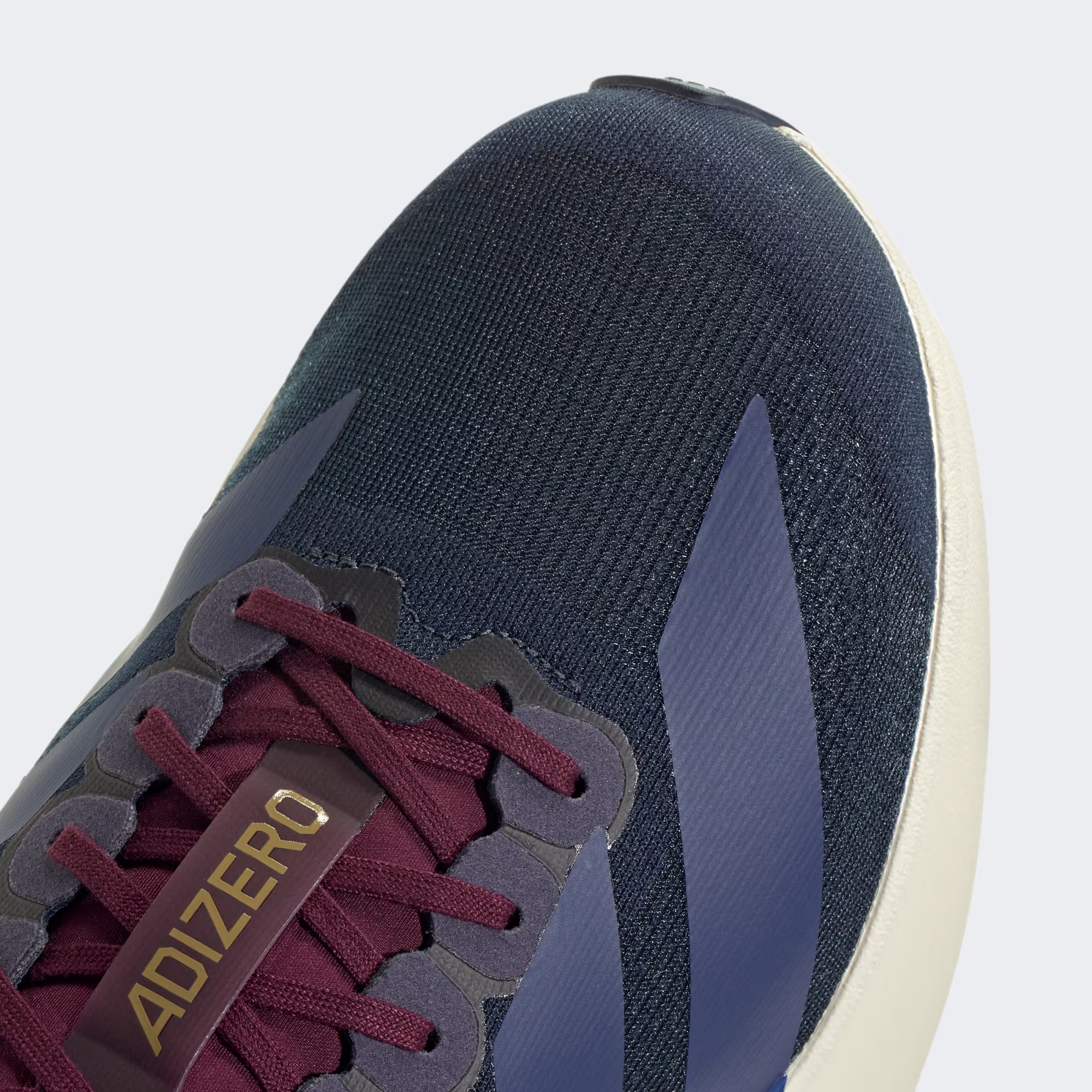 Adidas მამაკაცის სპორტული ფეხსაცმელი