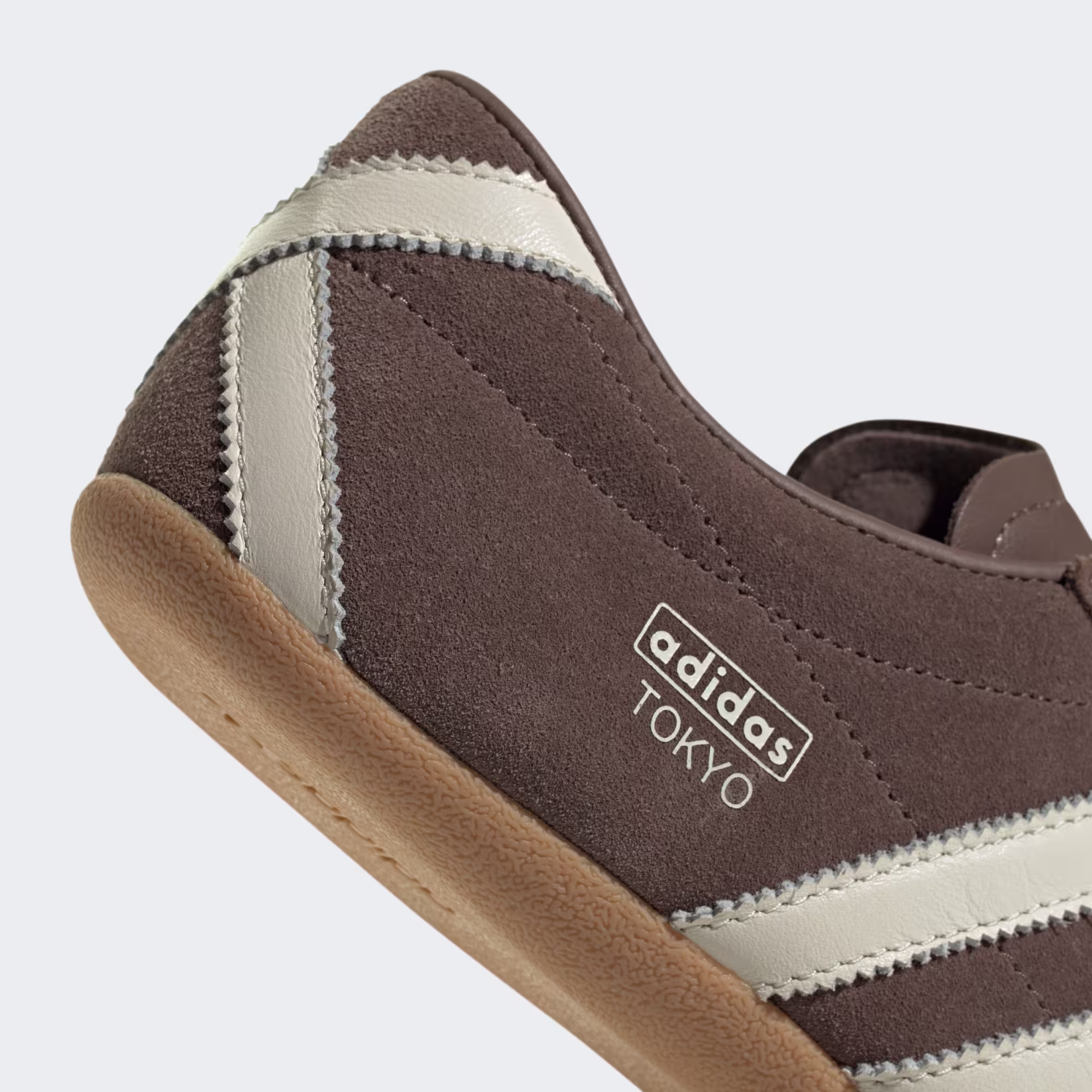 Adidas ქალის სპორტული ფეხსაცმელი