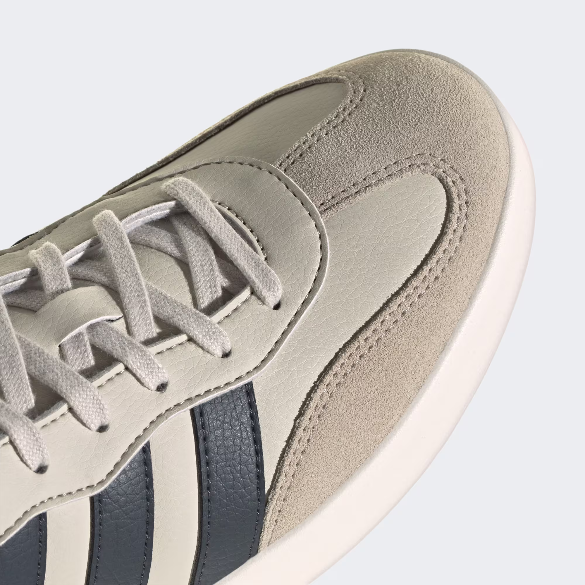 Adidas მამაკაცის სპორტული ფეხსაცმელი