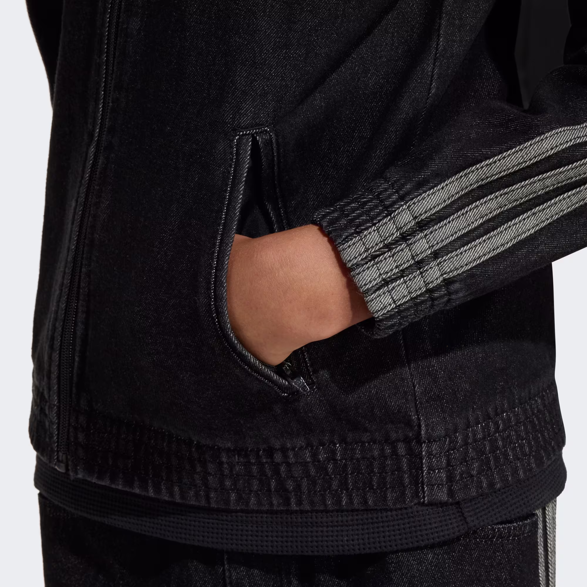 Adidas ბავშვის ქურთუკი