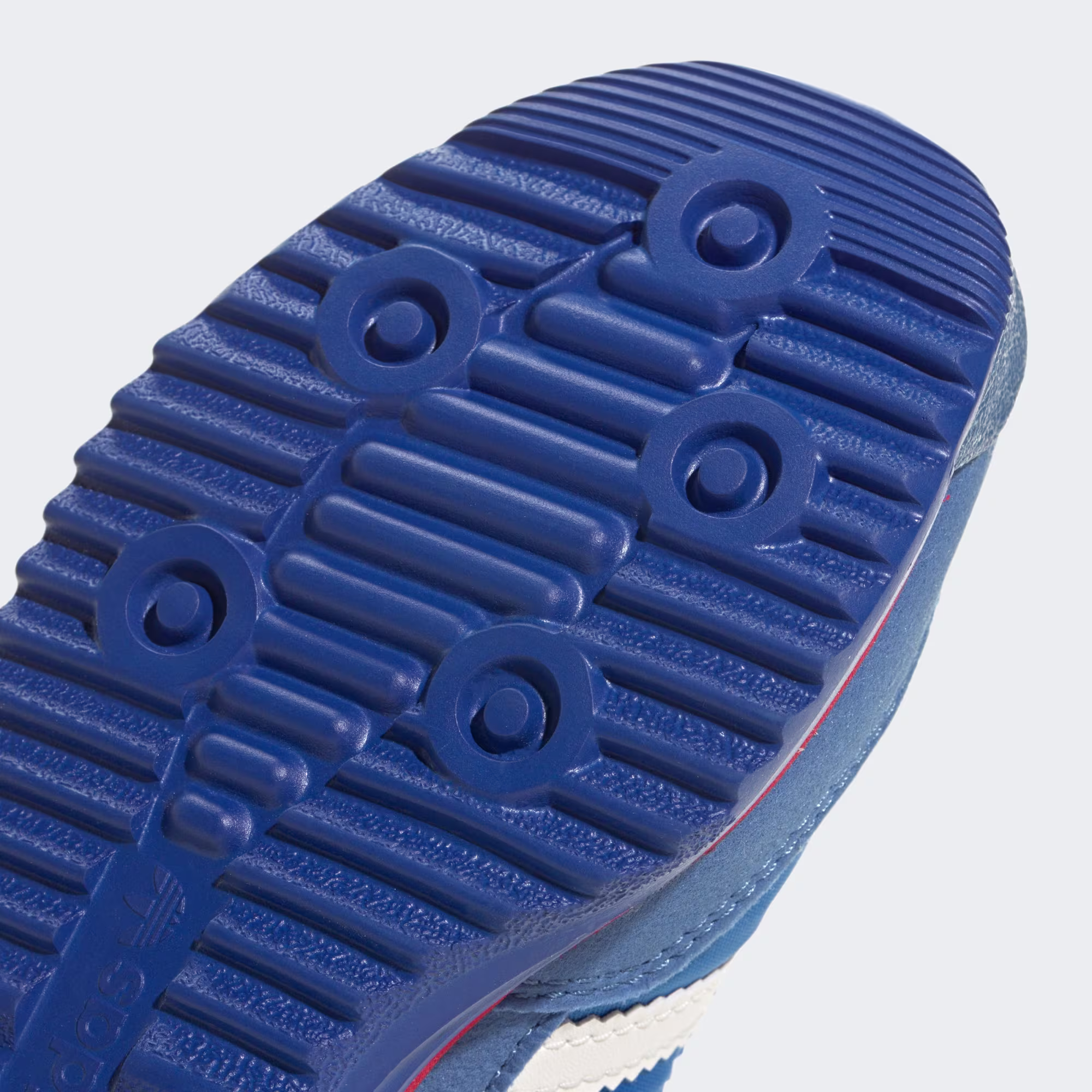Adidas ბავშვის სპორტული ფეხსაცმელი