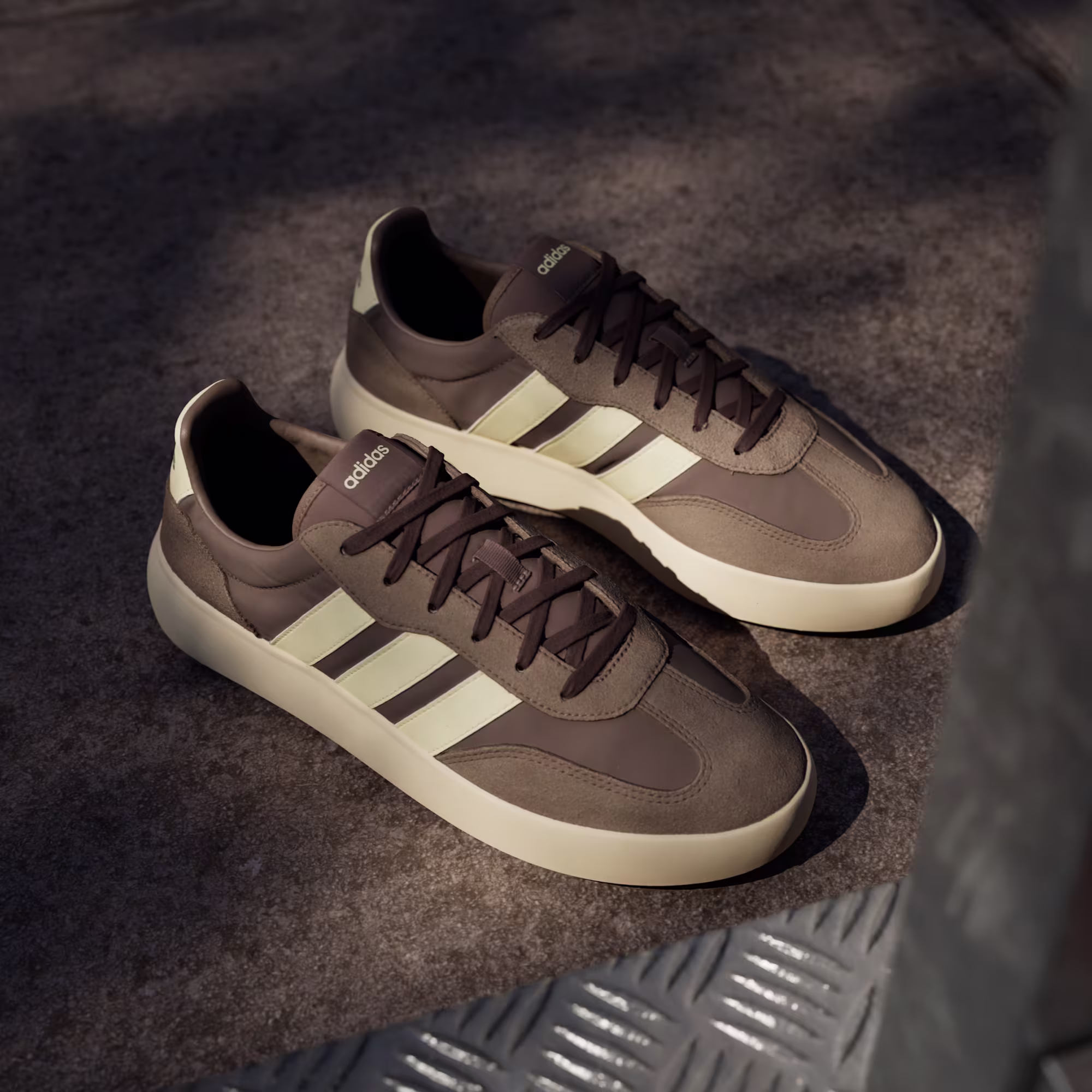 Adidas მამაკაცის სპორტული ფეხსაცმელი