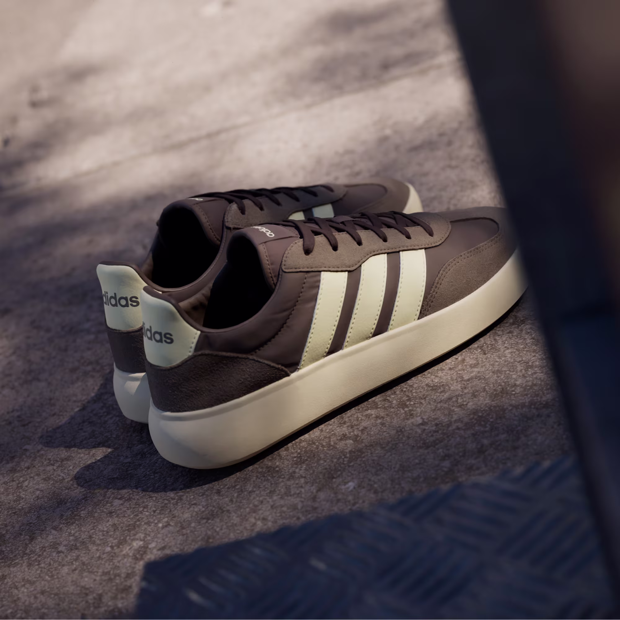Adidas მამაკაცის სპორტული ფეხსაცმელი