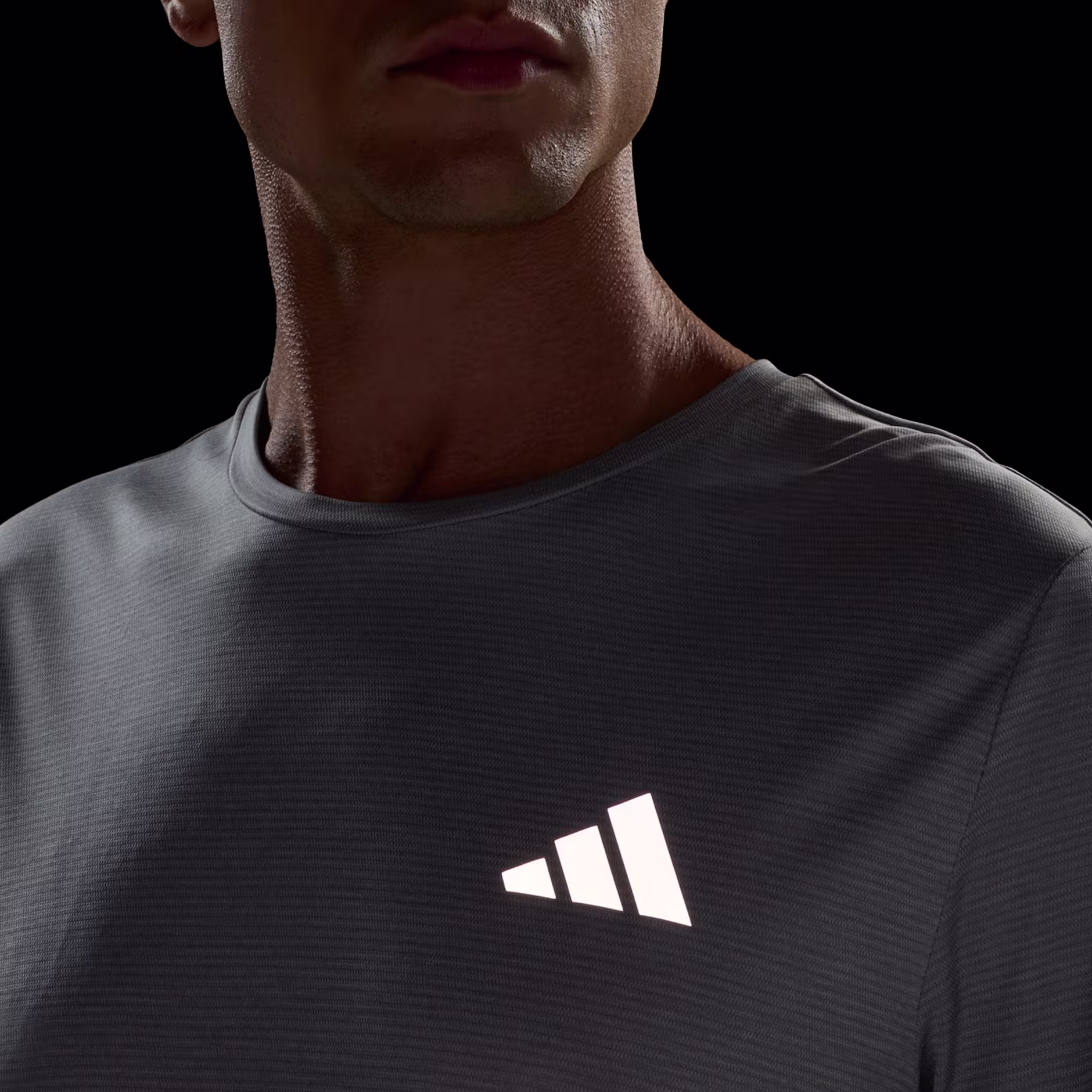 Adidas მამაკაცის მაისური