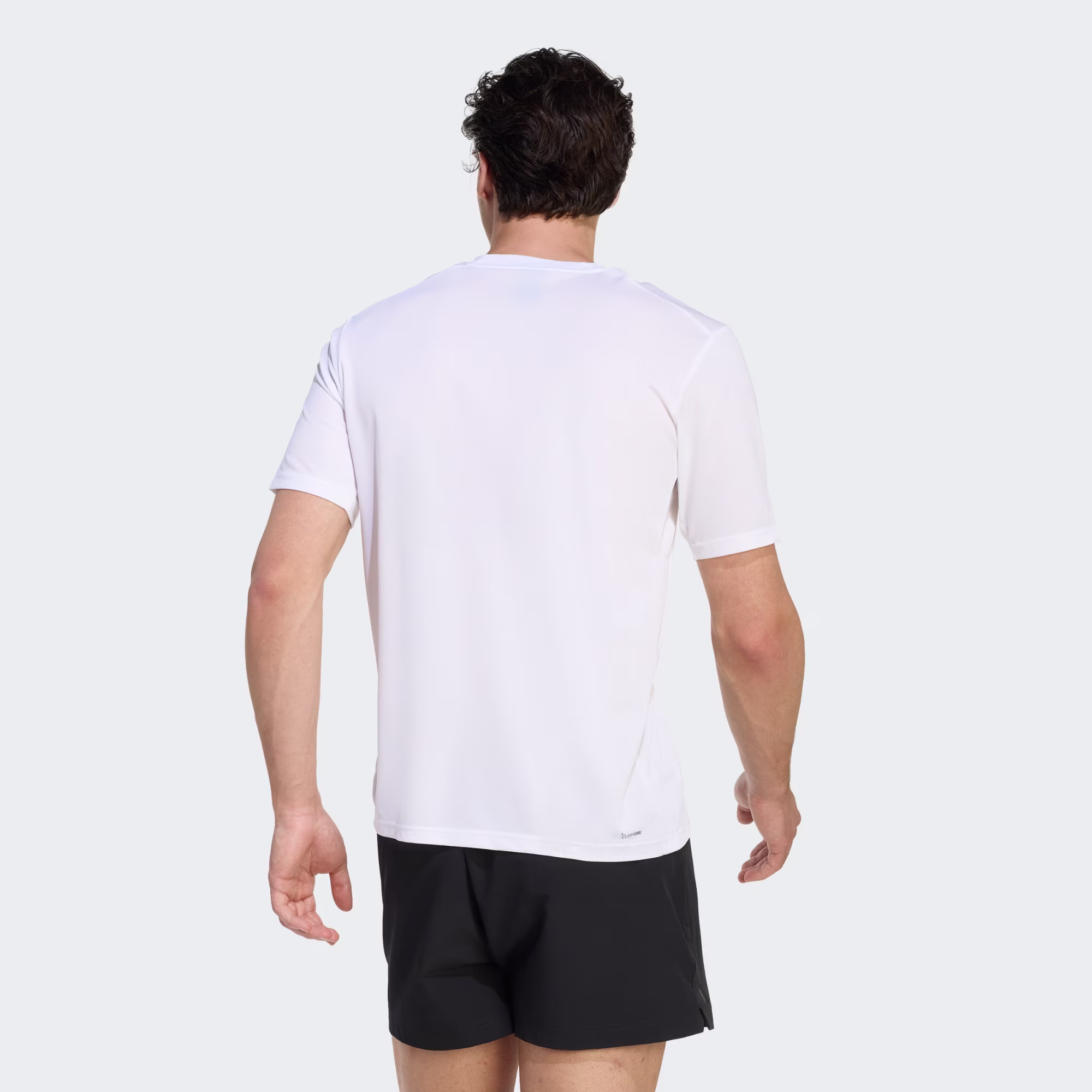 Adidas მამაკაცის მაისური