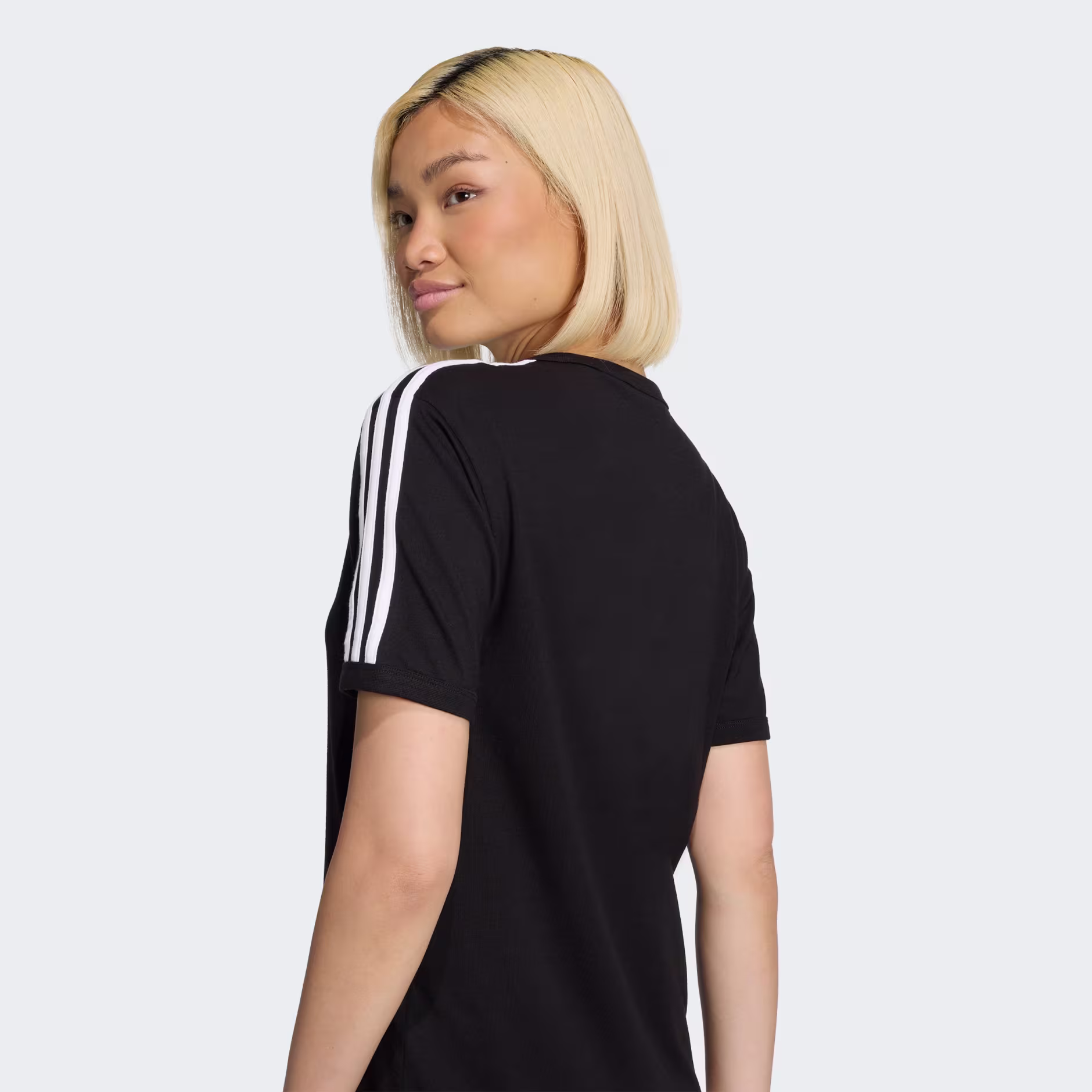 Adidas ქალის მაისური