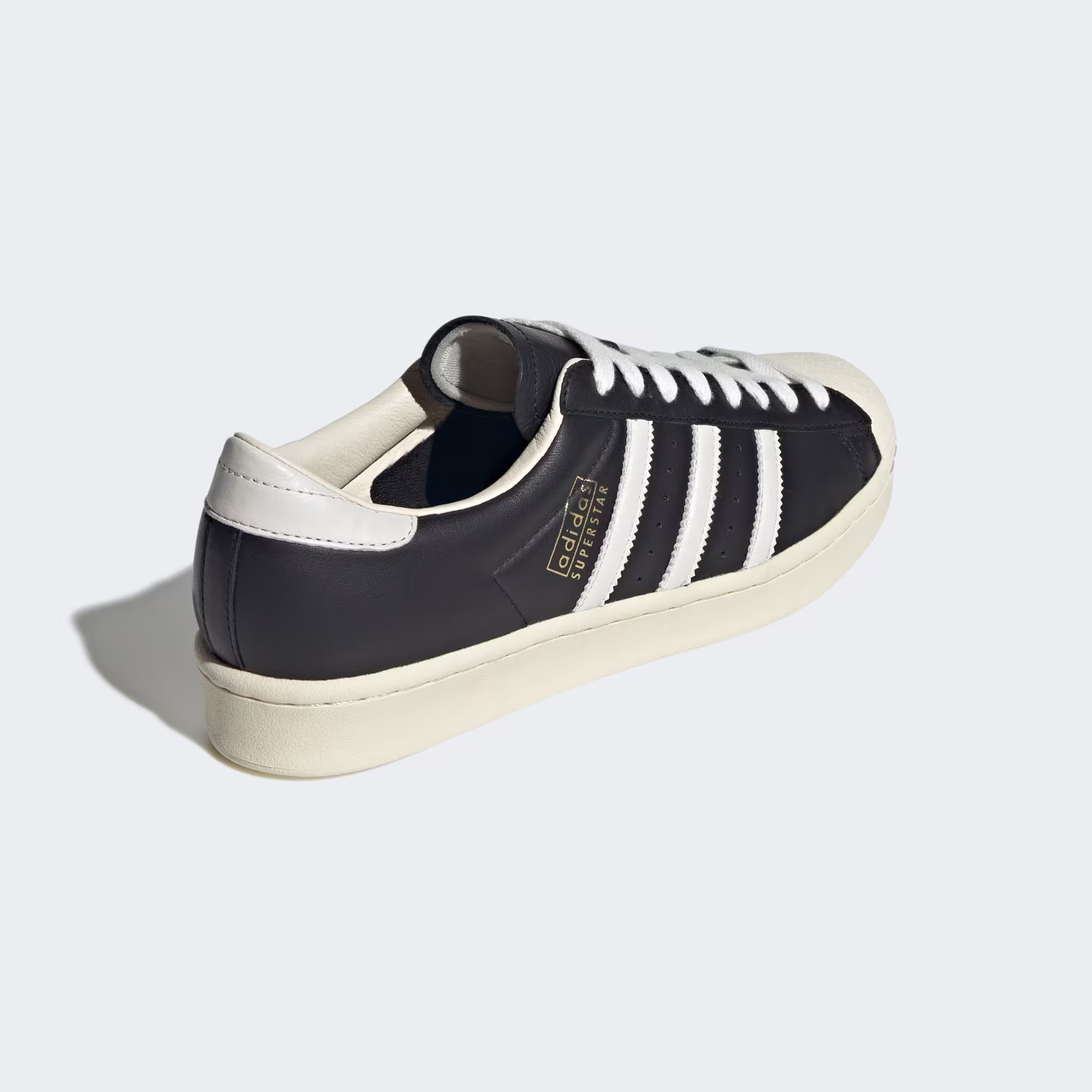 Adidas მამაკაცის სპორტული ფეხსაცმელი