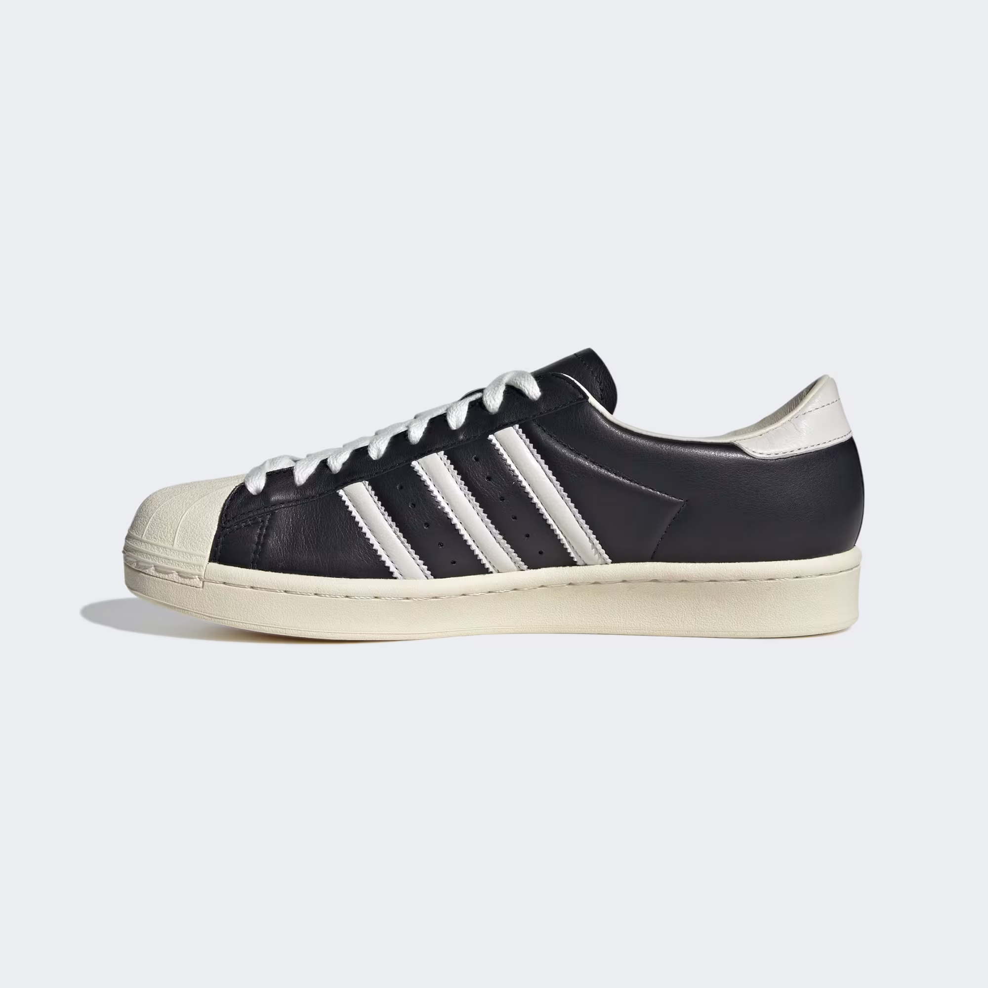 Adidas მამაკაცის სპორტული ფეხსაცმელი