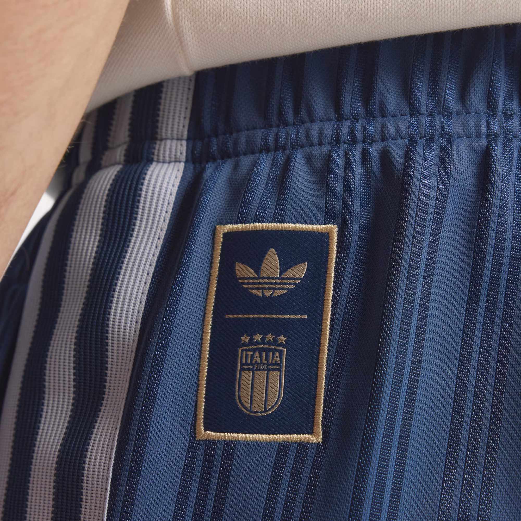 Adidas მამაკაცის შორტი