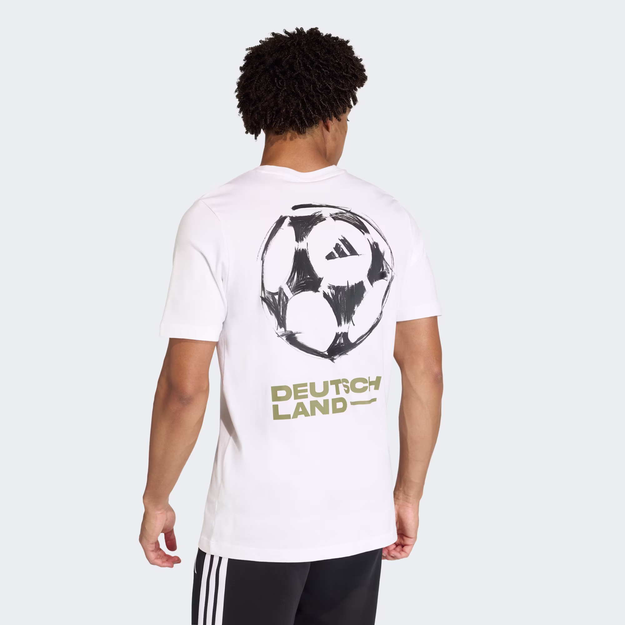 Adidas მამაკაცის მაისური