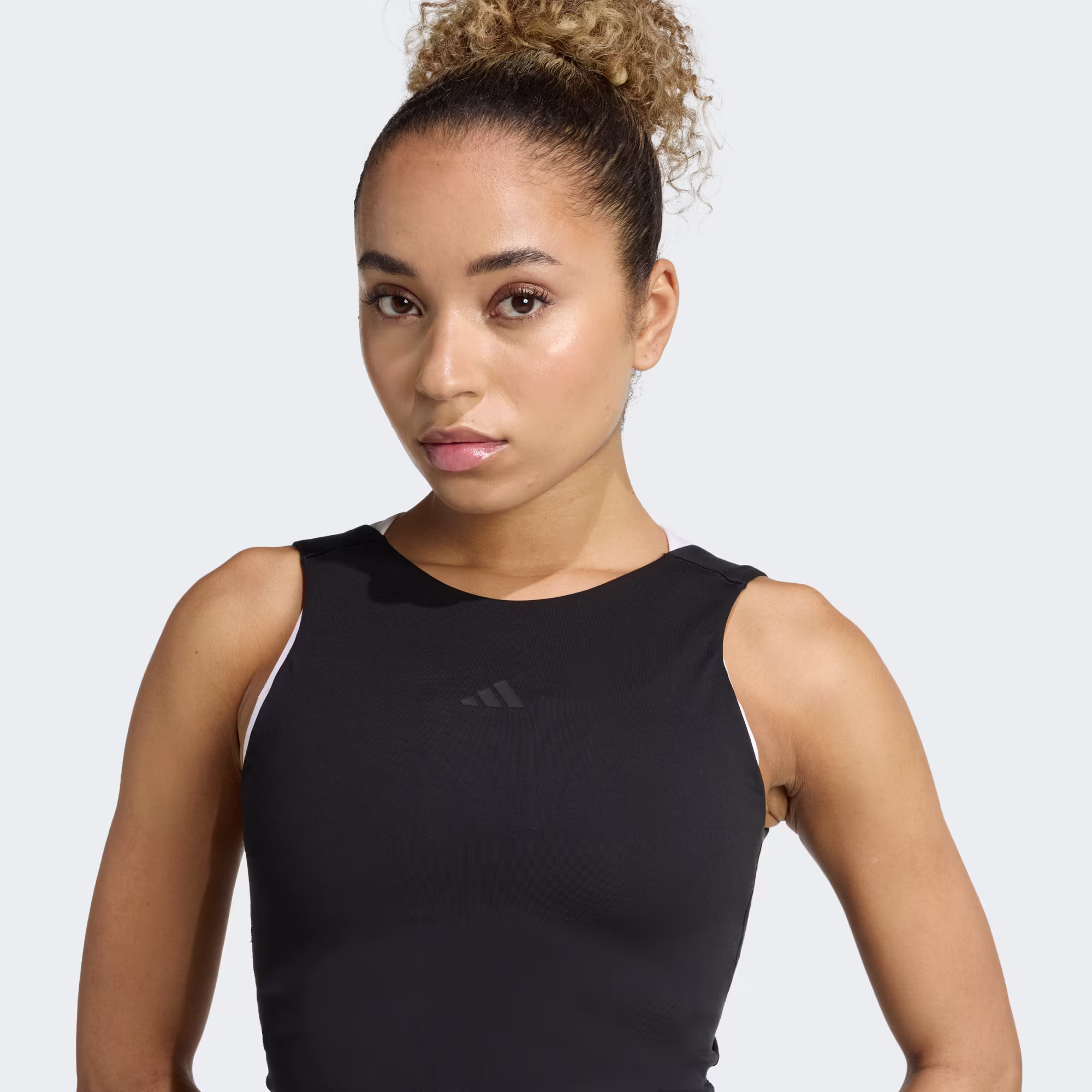 Adidas ქალის მაისური