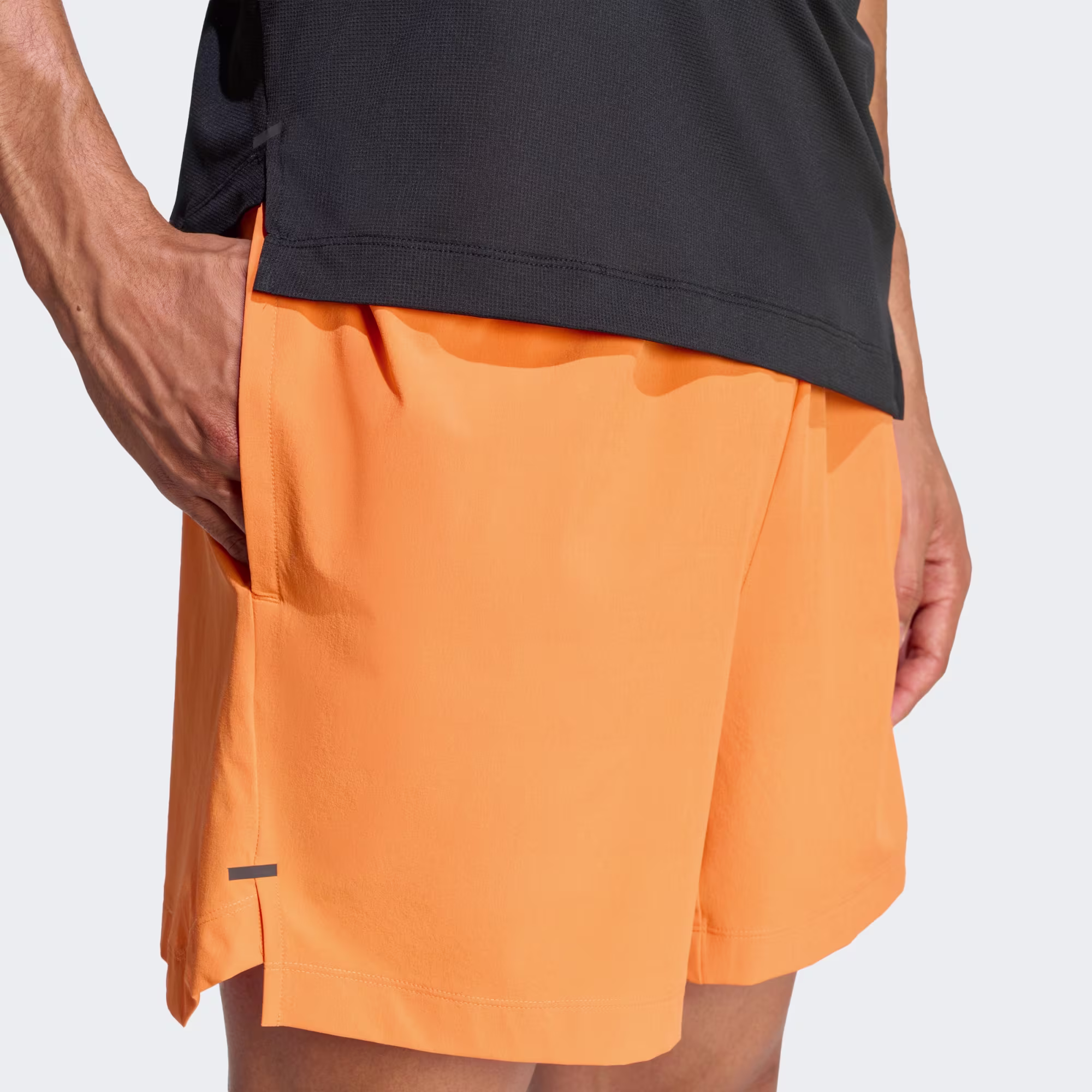 Adidas მამაკაცის შორტი