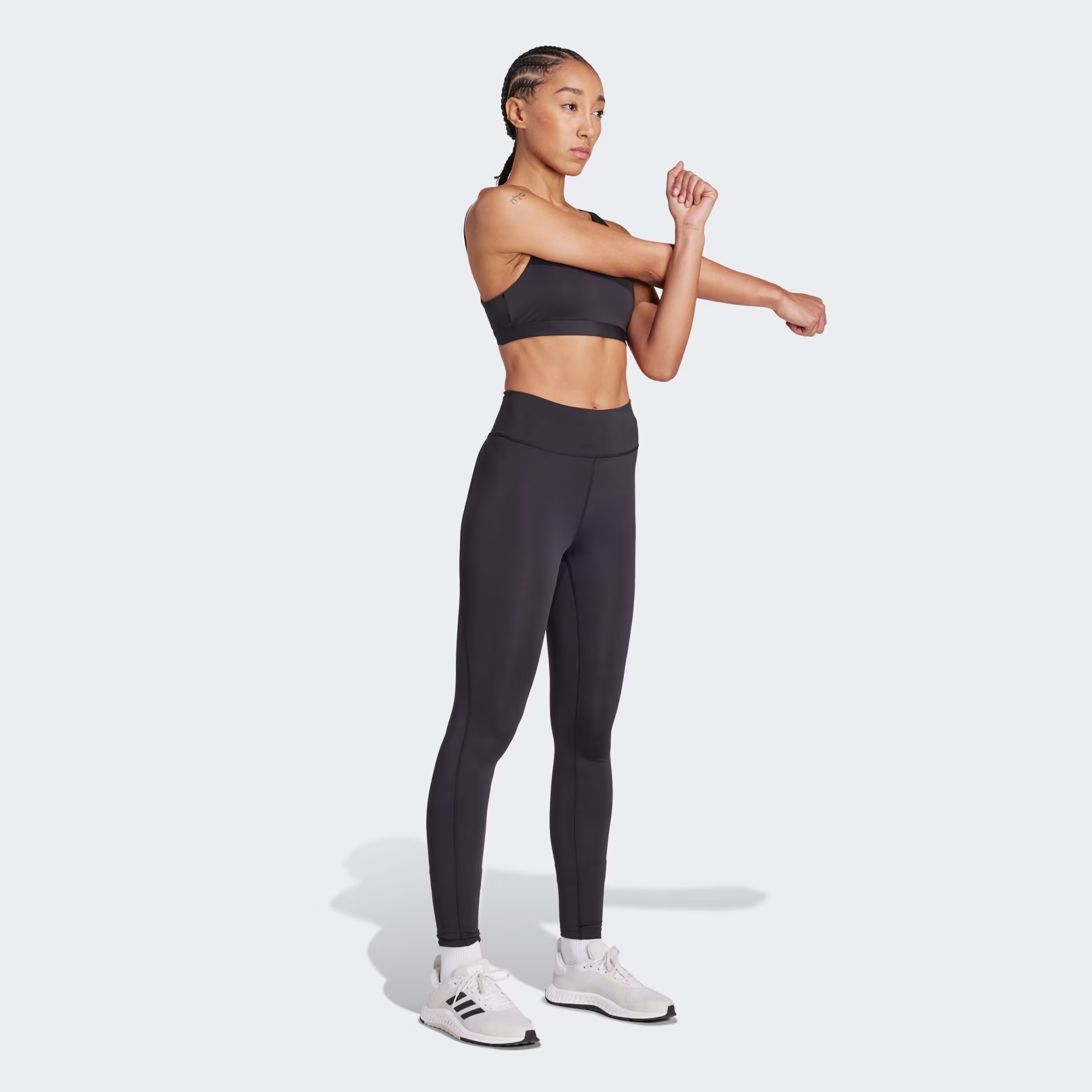 Adidas ქალის მაისური