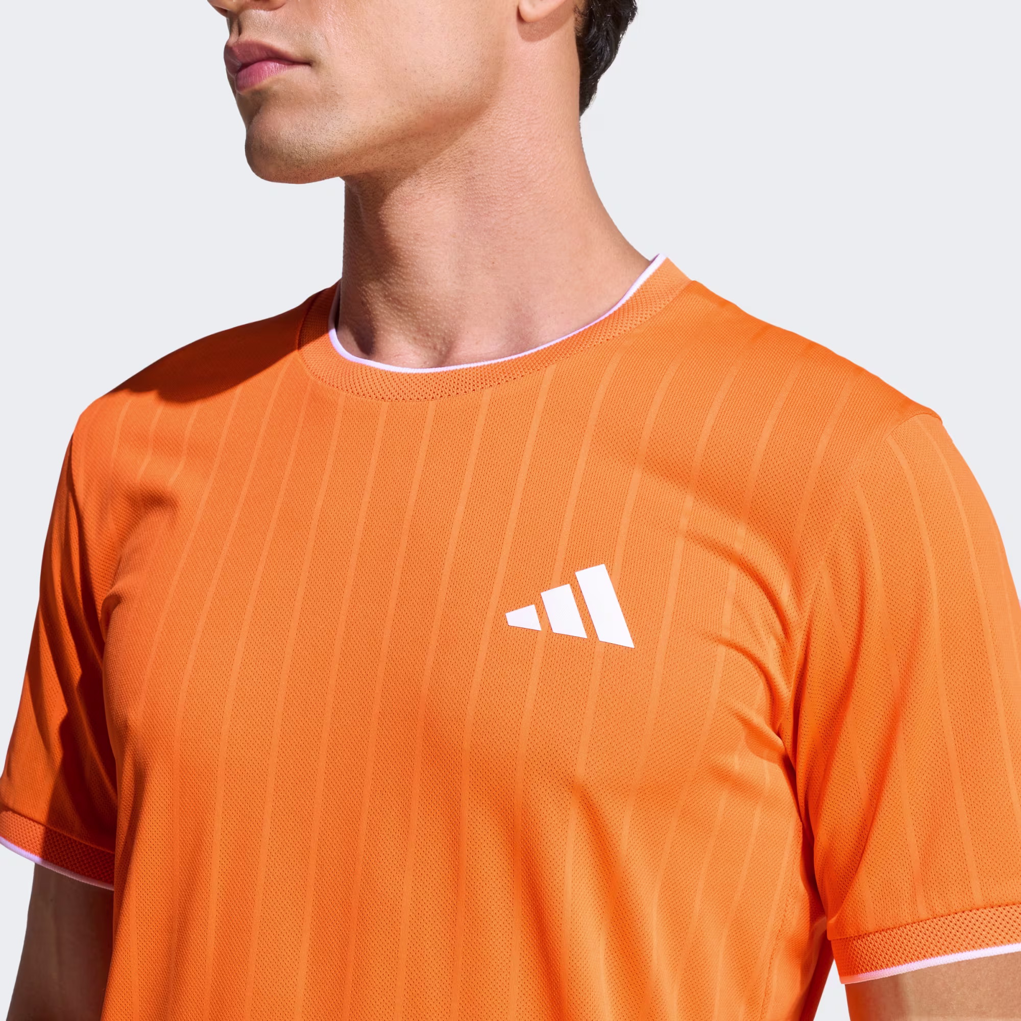 Adidas მამაკაცის მაისური