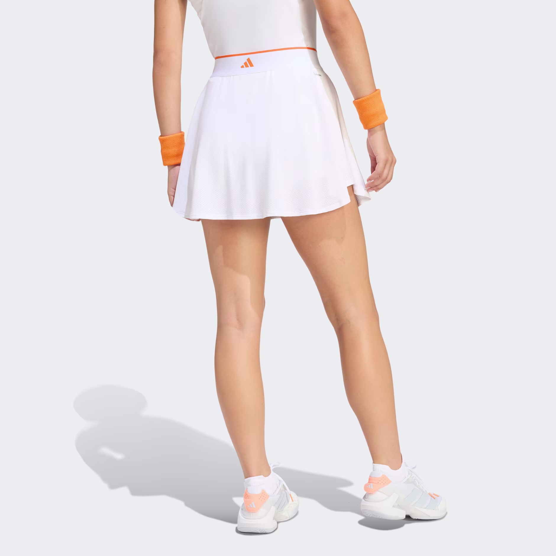Adidas ქალის შორტი