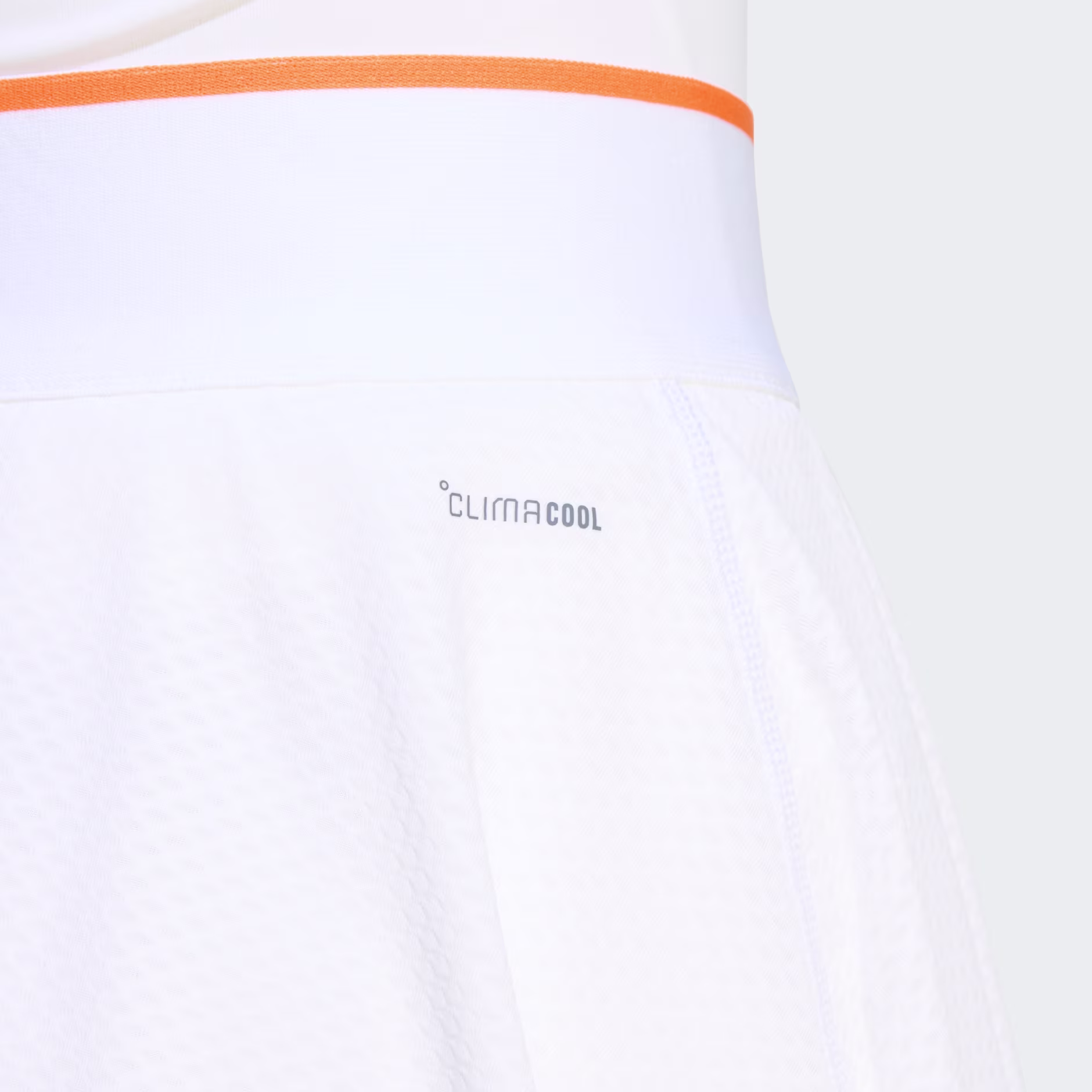 Adidas ქალის შორტი