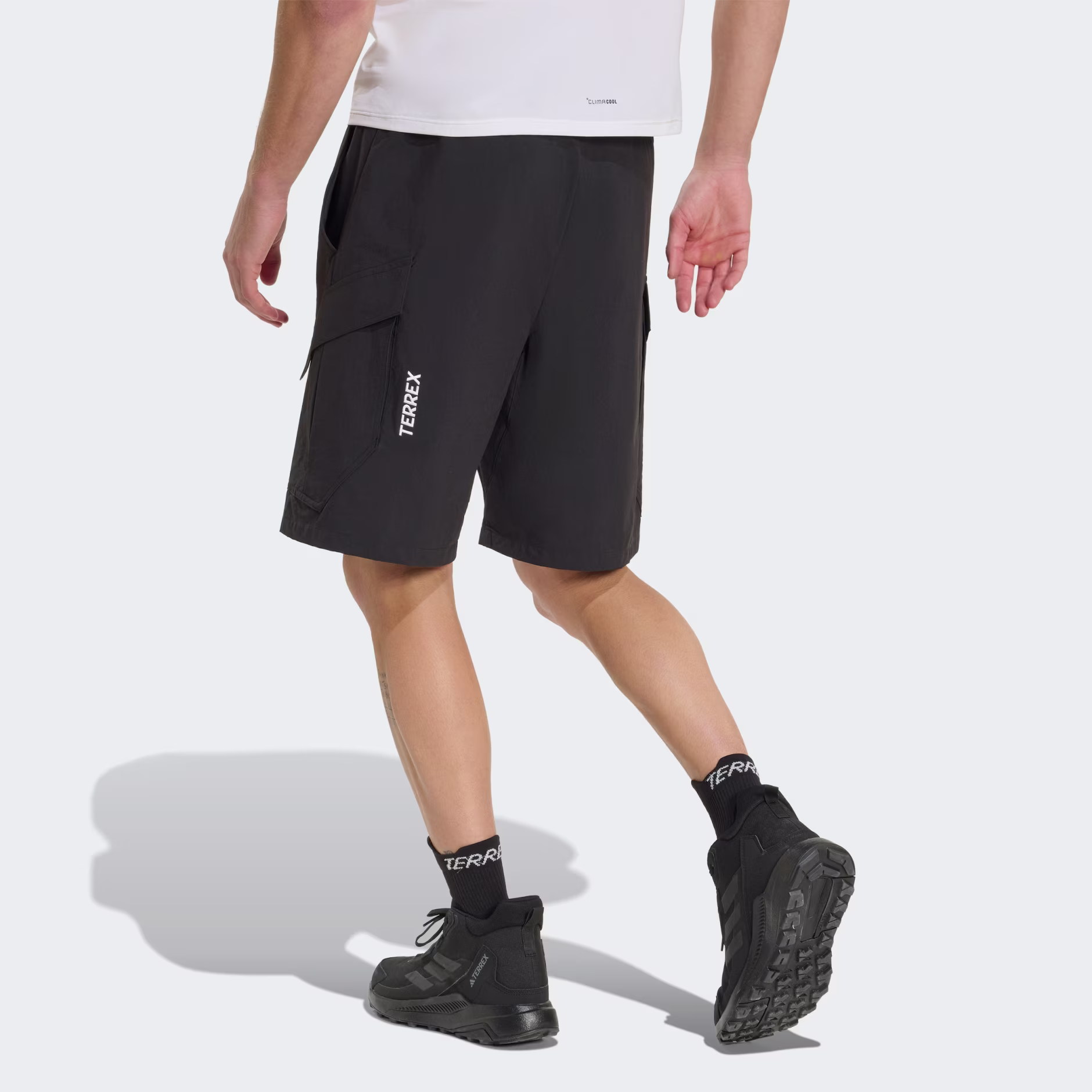 Adidas მამაკაცის შორტი