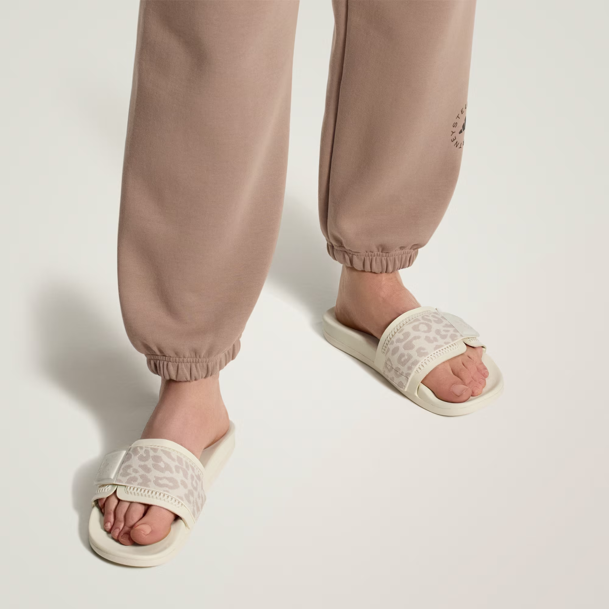 Adidas სანდალი/ჩუსტი