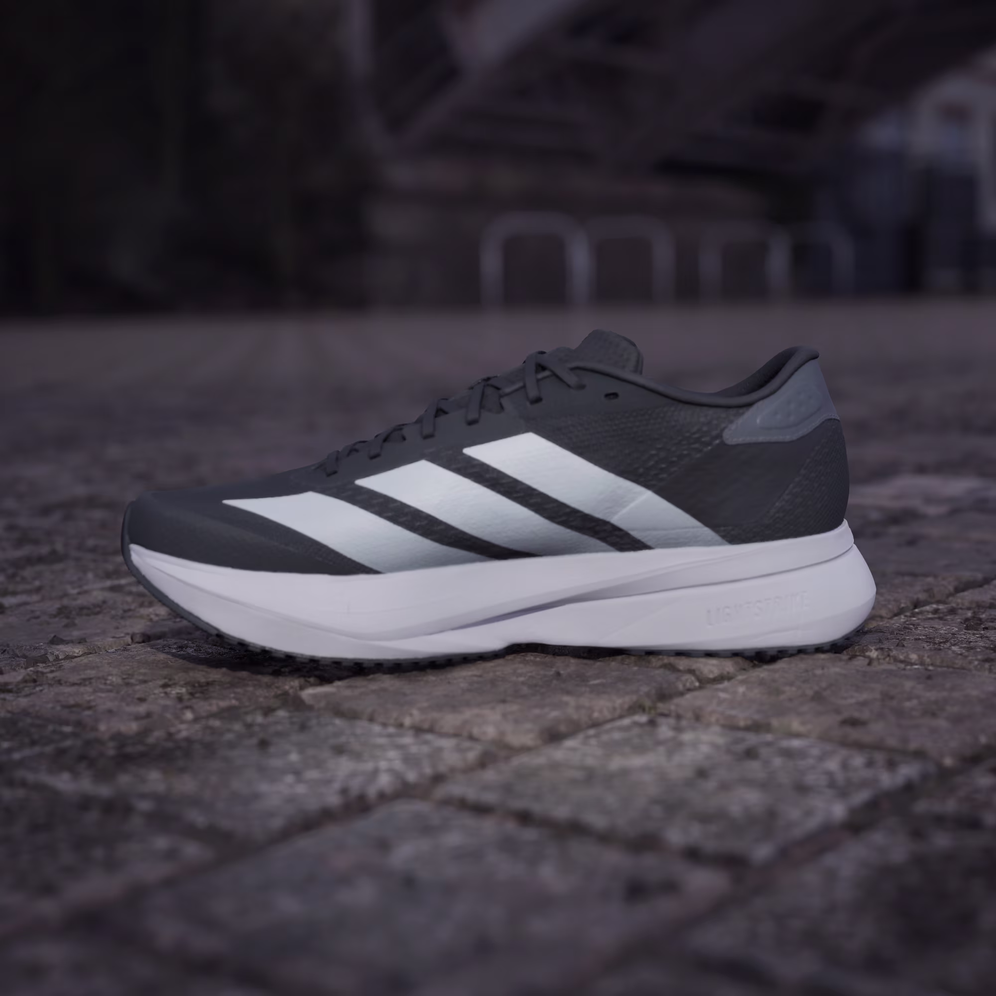 Adidas მამაკაცის სპორტული ფეხსაცმელი