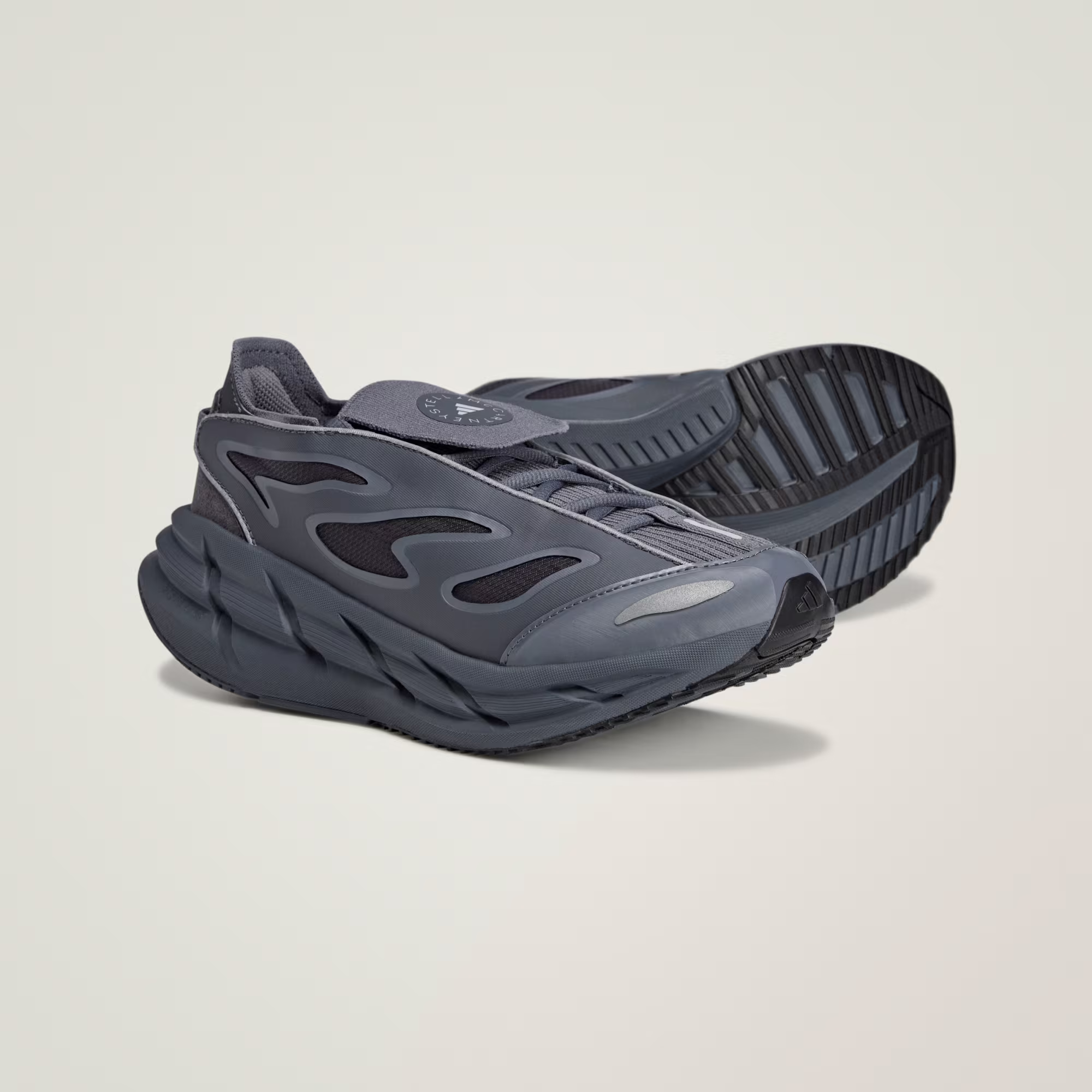 Adidas ქალის სპორტული ფეხსაცმელი