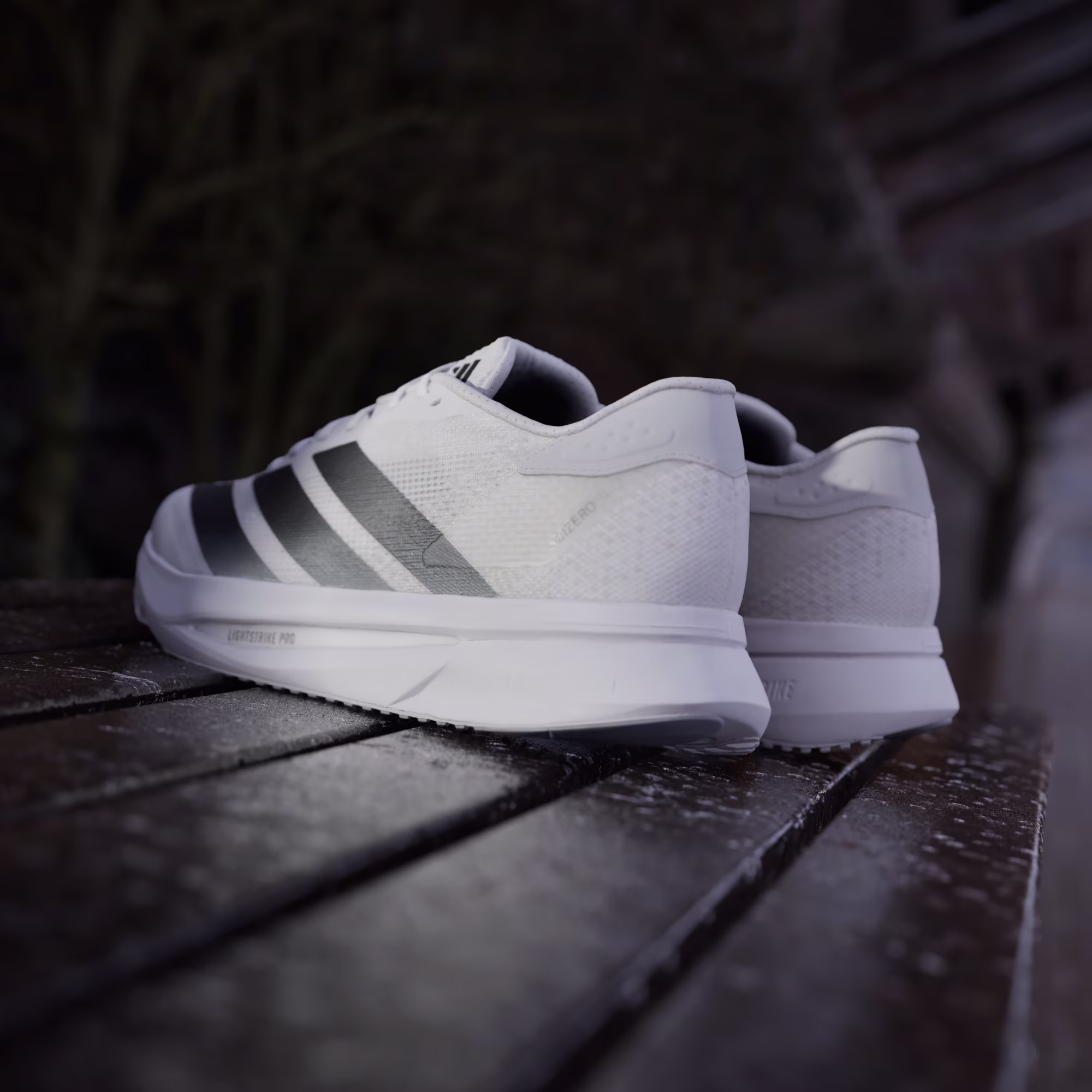 Adidas მამაკაცის სპორტული ფეხსაცმელი