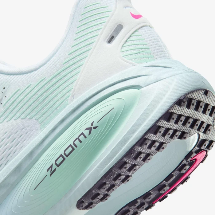 Nike  Vomero 18 Men's Road Running Shoes