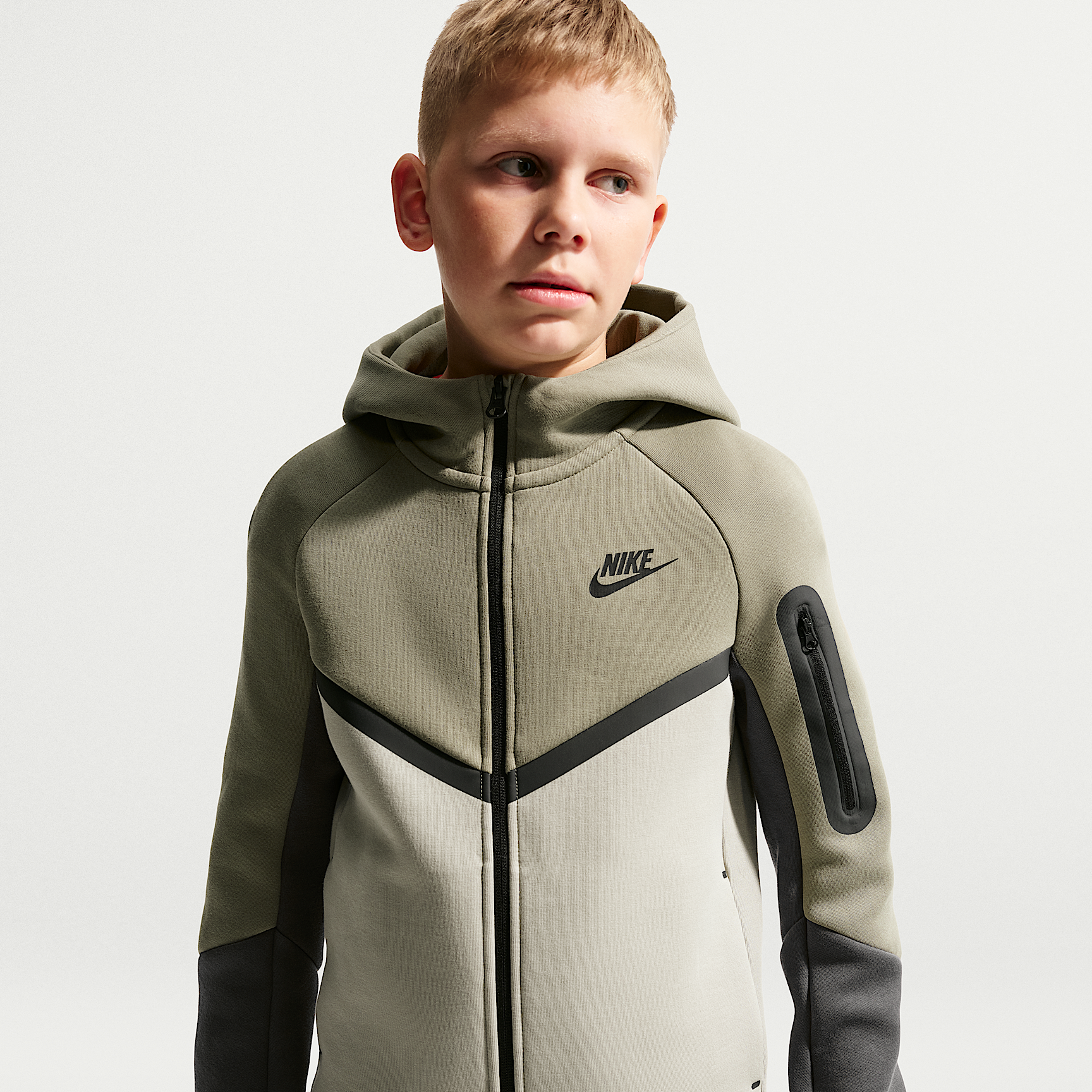 Nike ბავშვის ჯემპრი