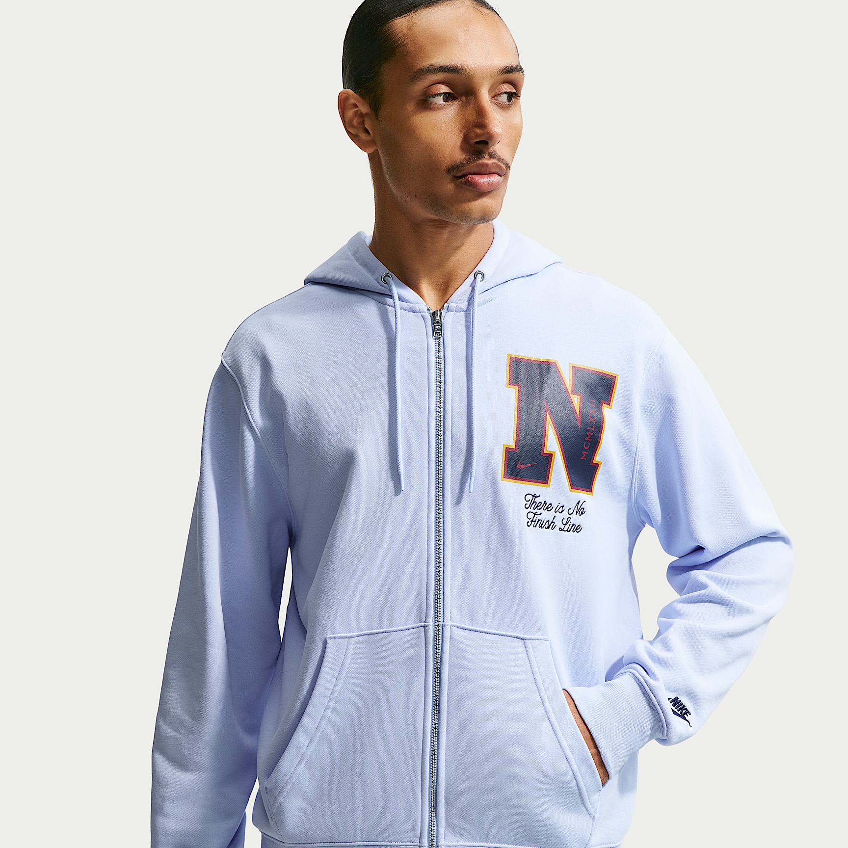 Nike მამაკაცის ჯემპრი