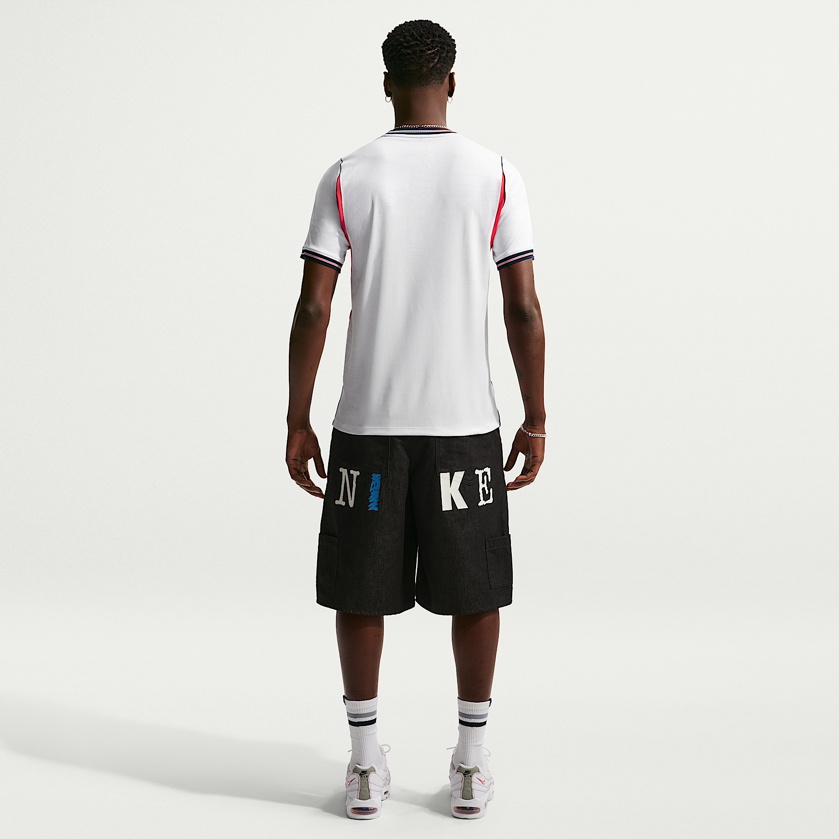 Nike მამაკაცის მაისური