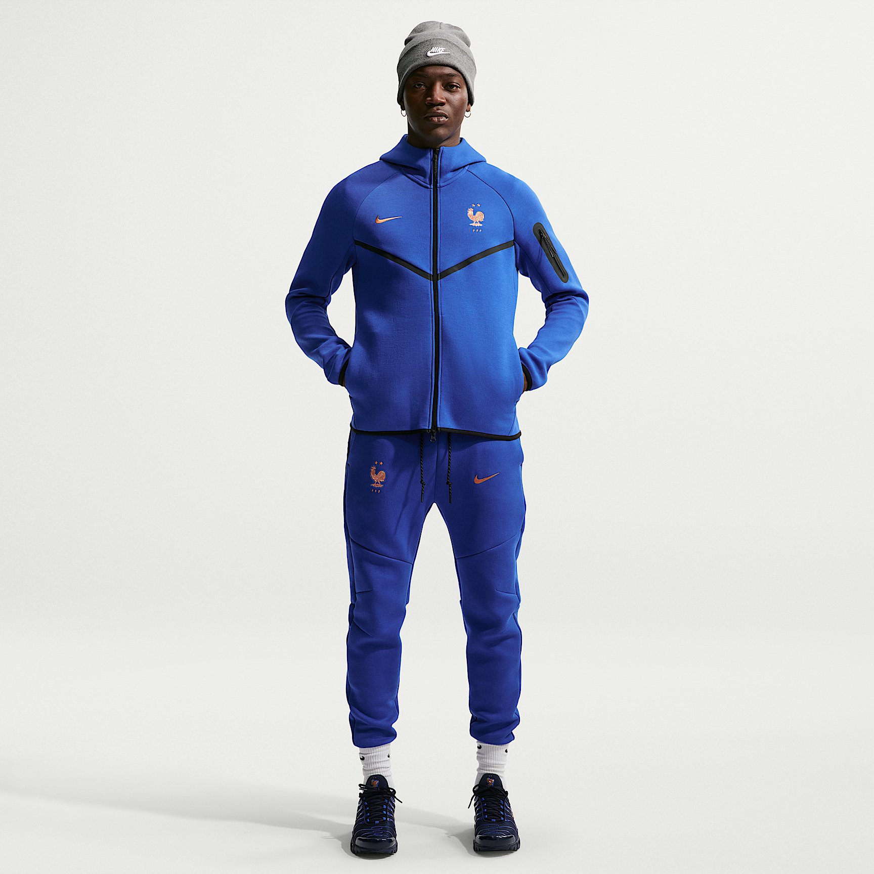 Nike მამაკაცის ჯემპრი