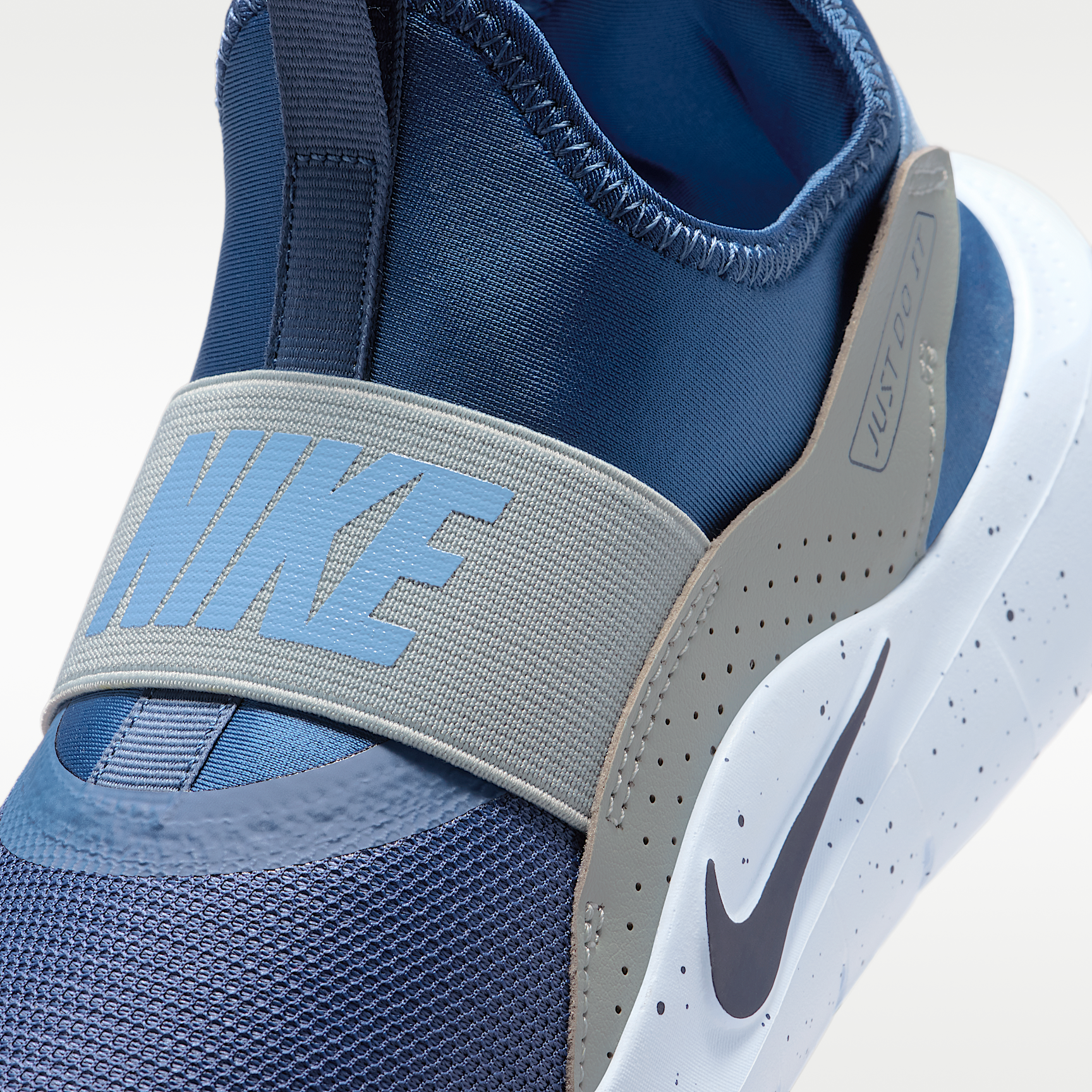 Nike ბავშვის სპორტული ფეხსაცმელი