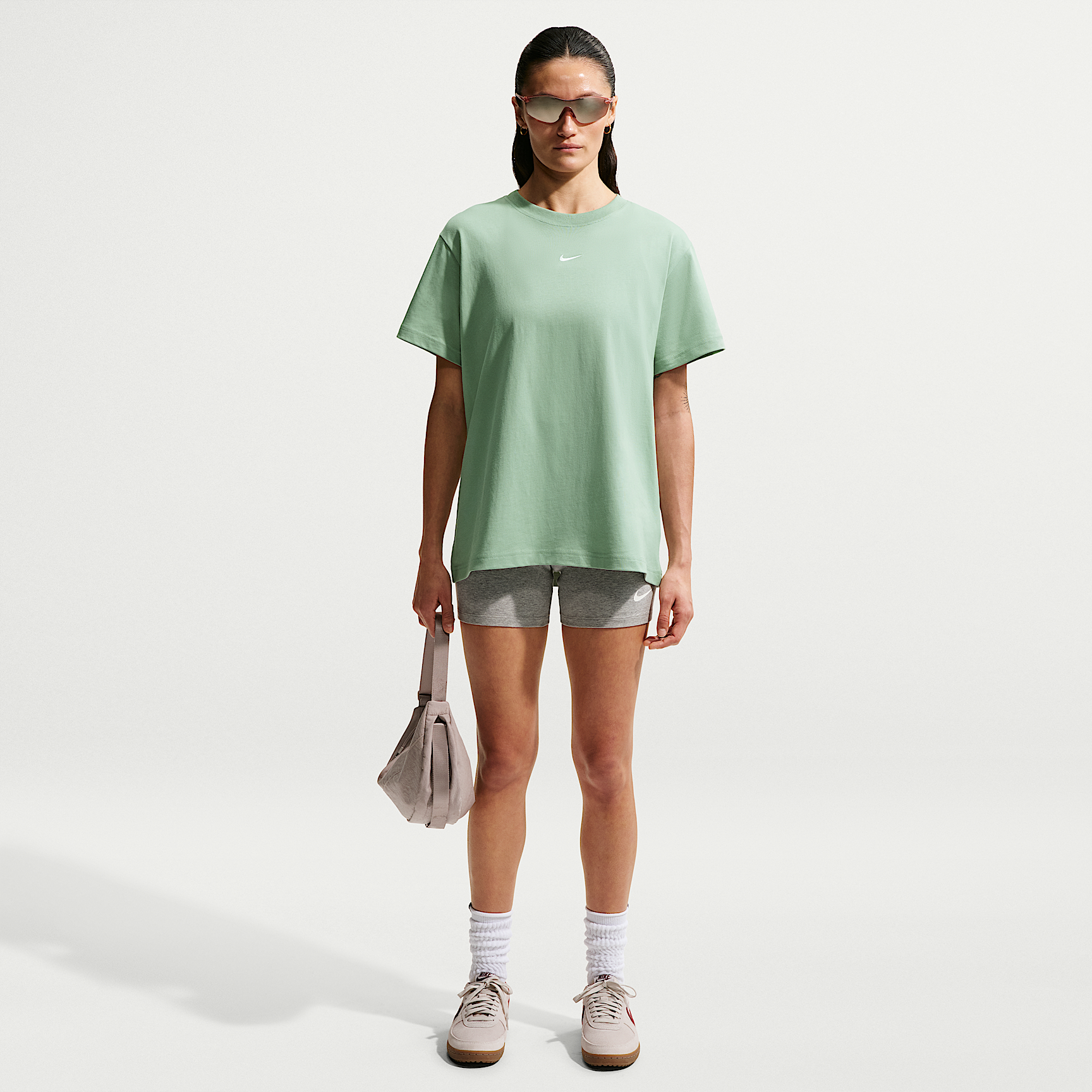 Nike ქალის მაისური