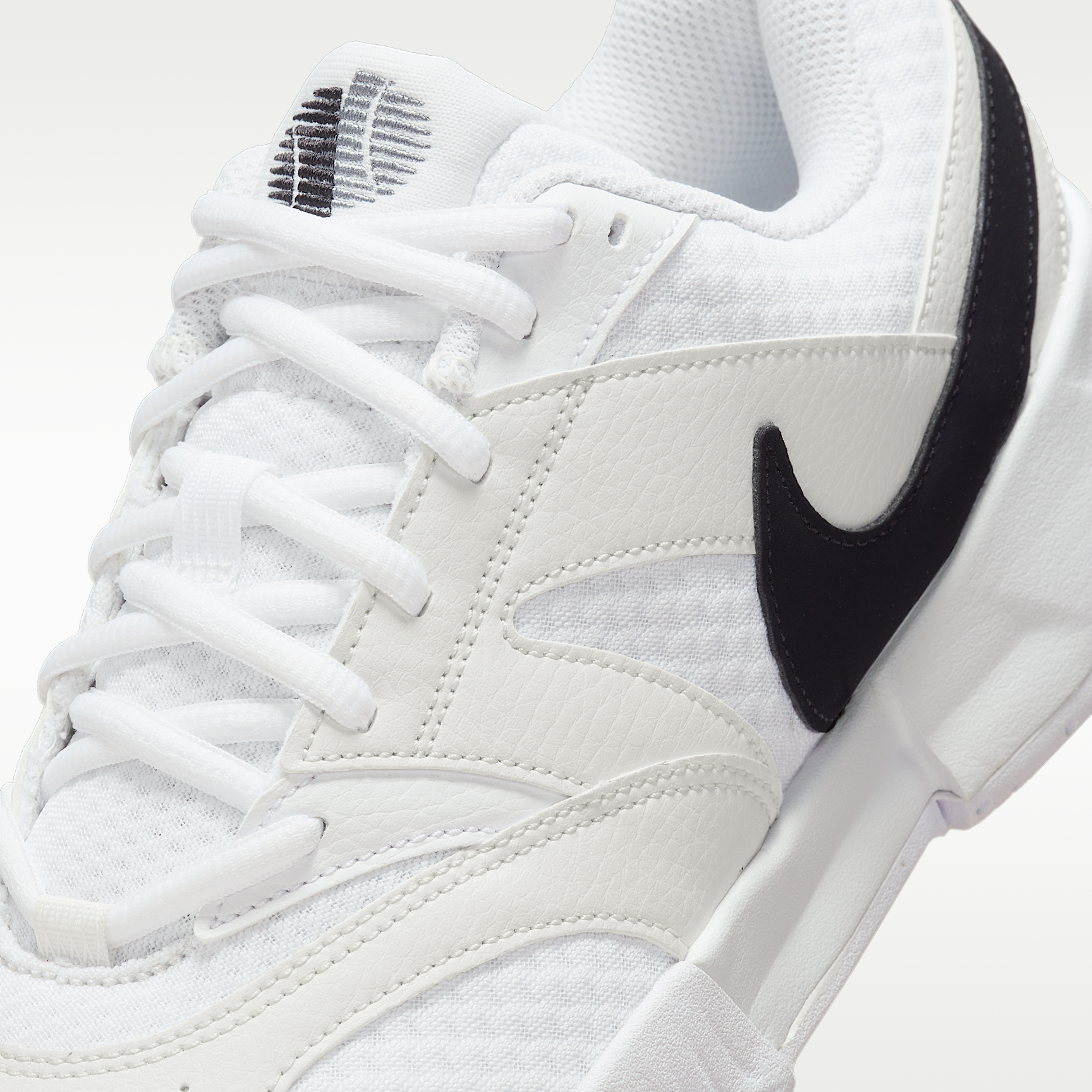 Nike ქალის სპორტული ფეხსაცმელი