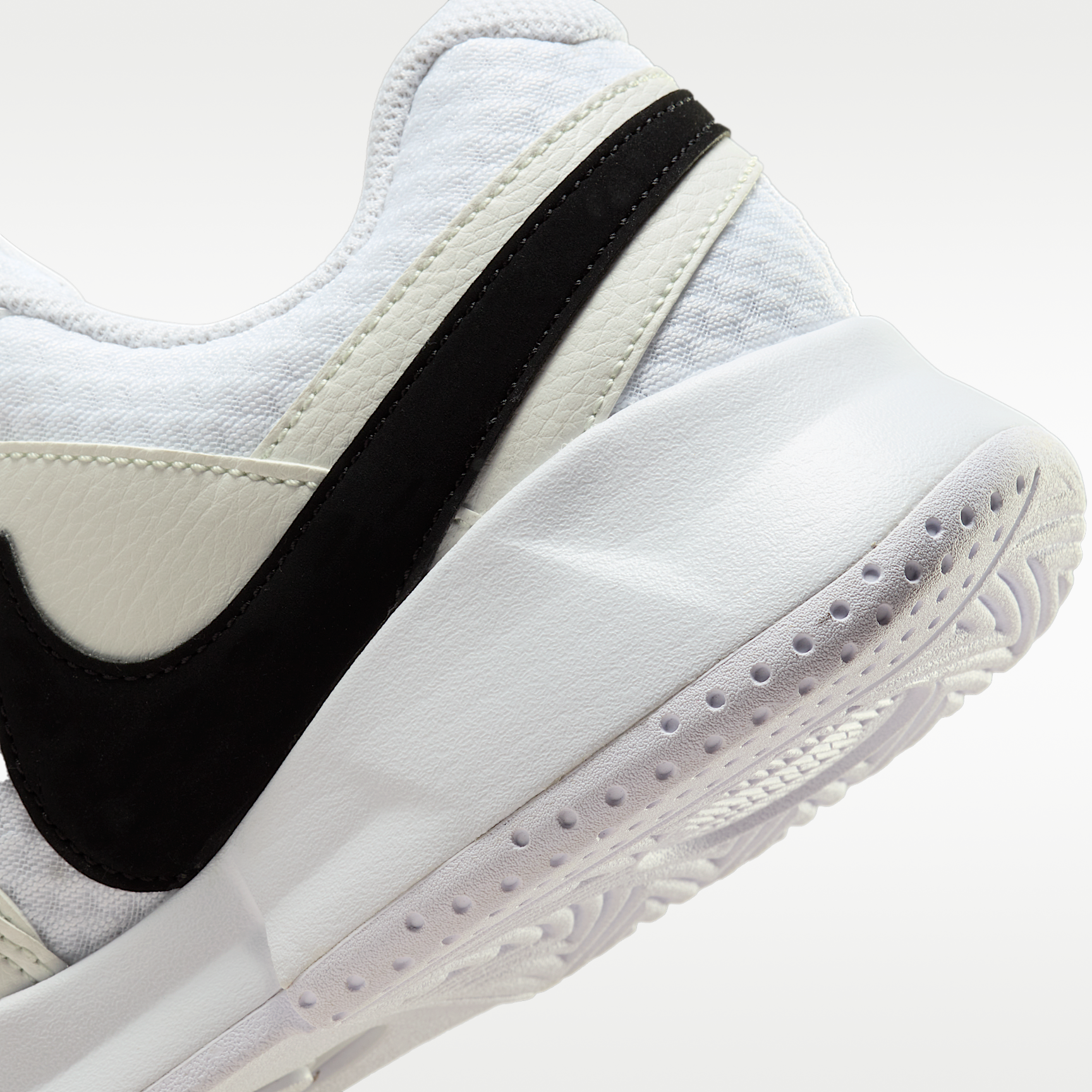 Nike ქალის სპორტული ფეხსაცმელი