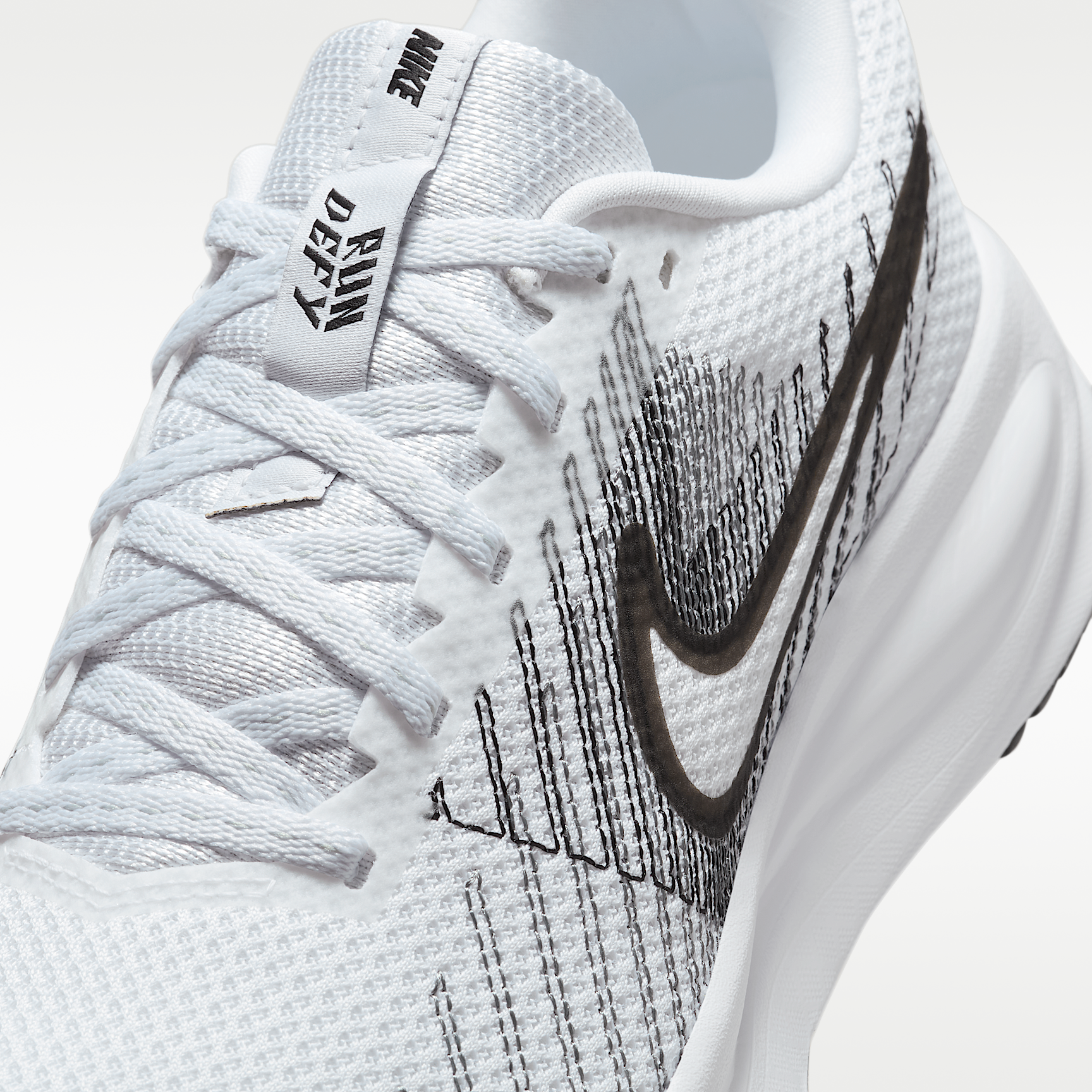Nike ქალის სპორტული ფეხსაცმელი