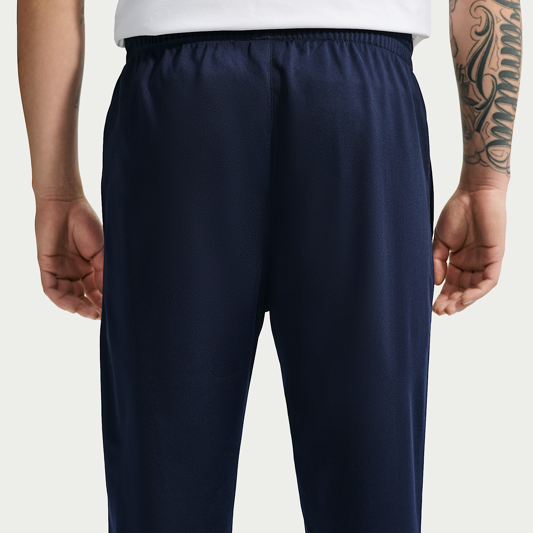 Nike მამაკაცის სპორტული კომპლექტი