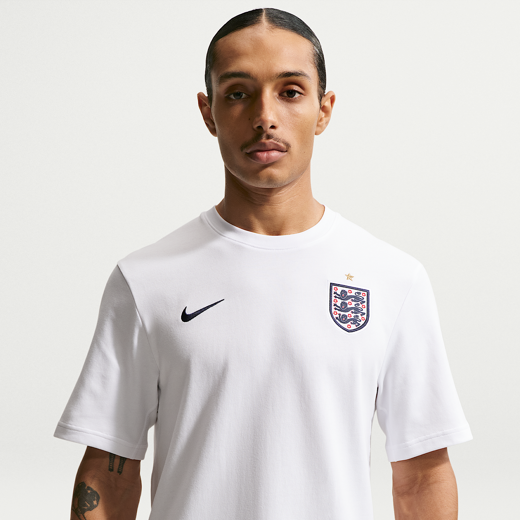 Nike მამაკაცის მაისური
