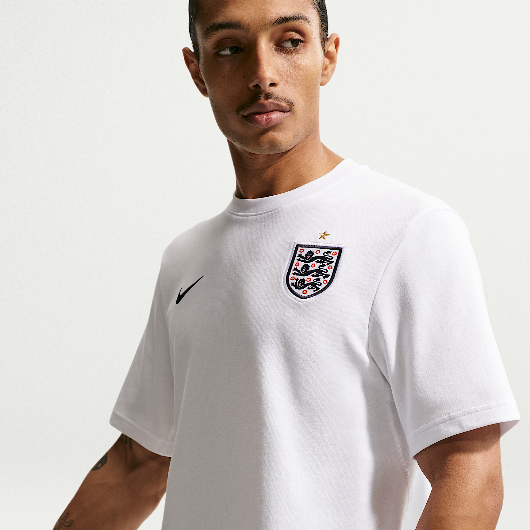 Nike მამაკაცის მაისური