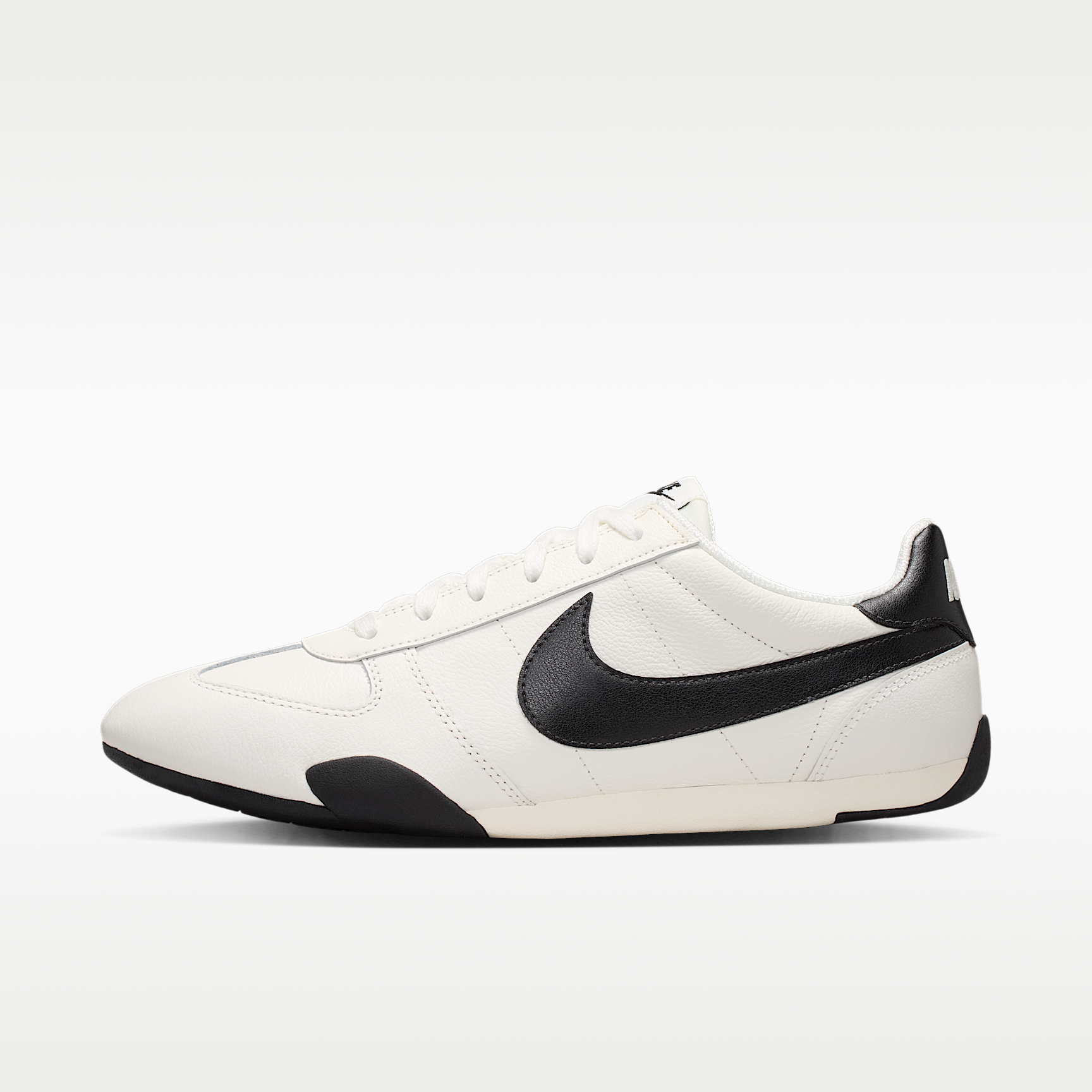 Nike ქალის სპორტული ფეხსაცმელი