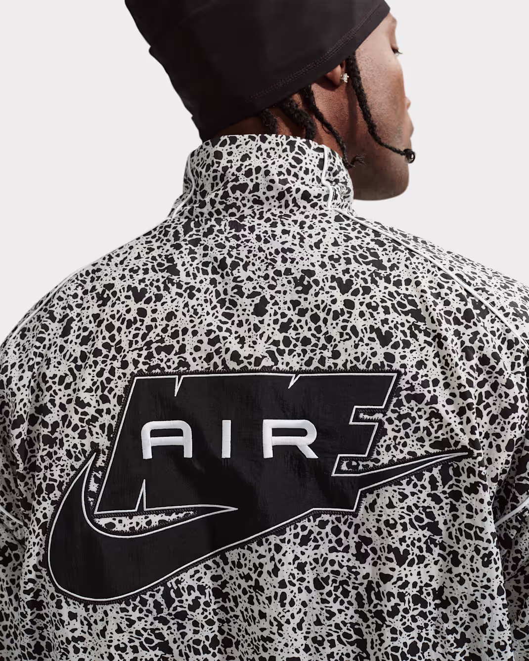 Nike მამაკაცის ქურთუკი
