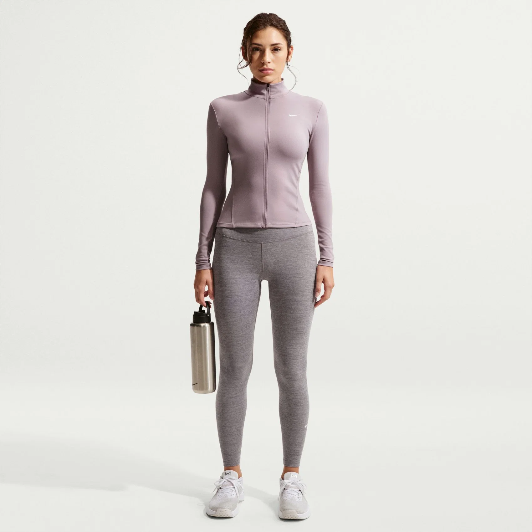 Nike ქალის ჯემპრი
