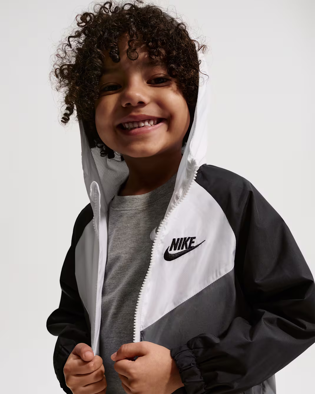 Nike მამაკაცის ქურთუკი